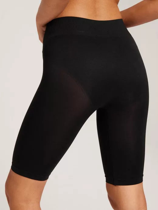 PIECES LONDON SHORTS