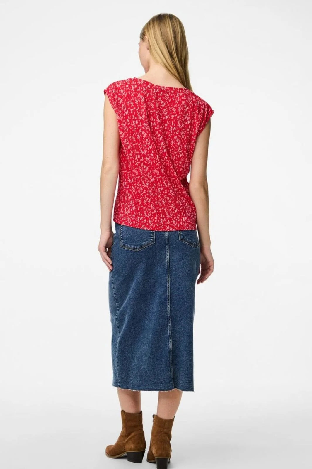 PIECES FLORA SS V-NECK TOP