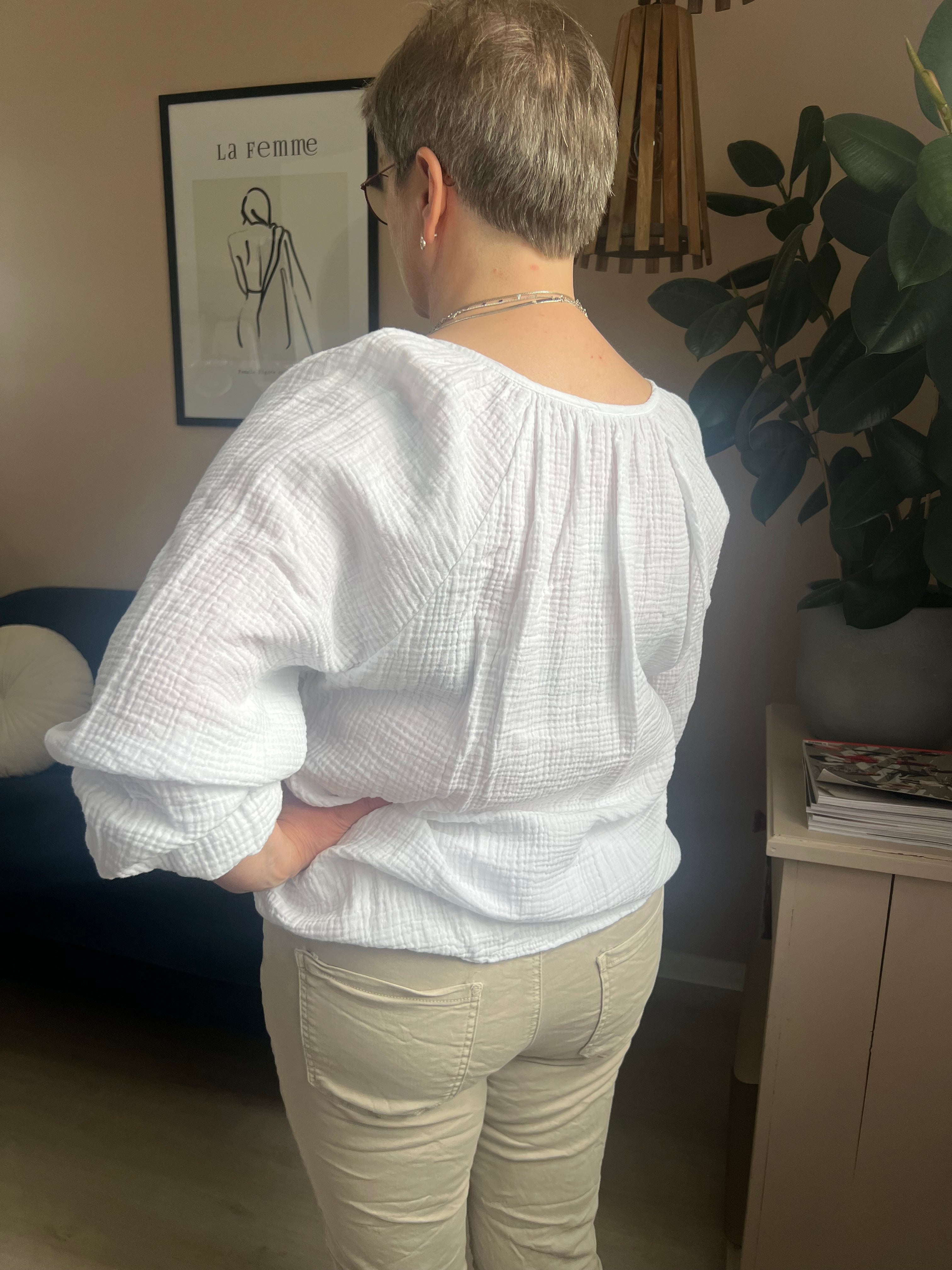 HOFFMANN L/S V-NECK BLOUSE