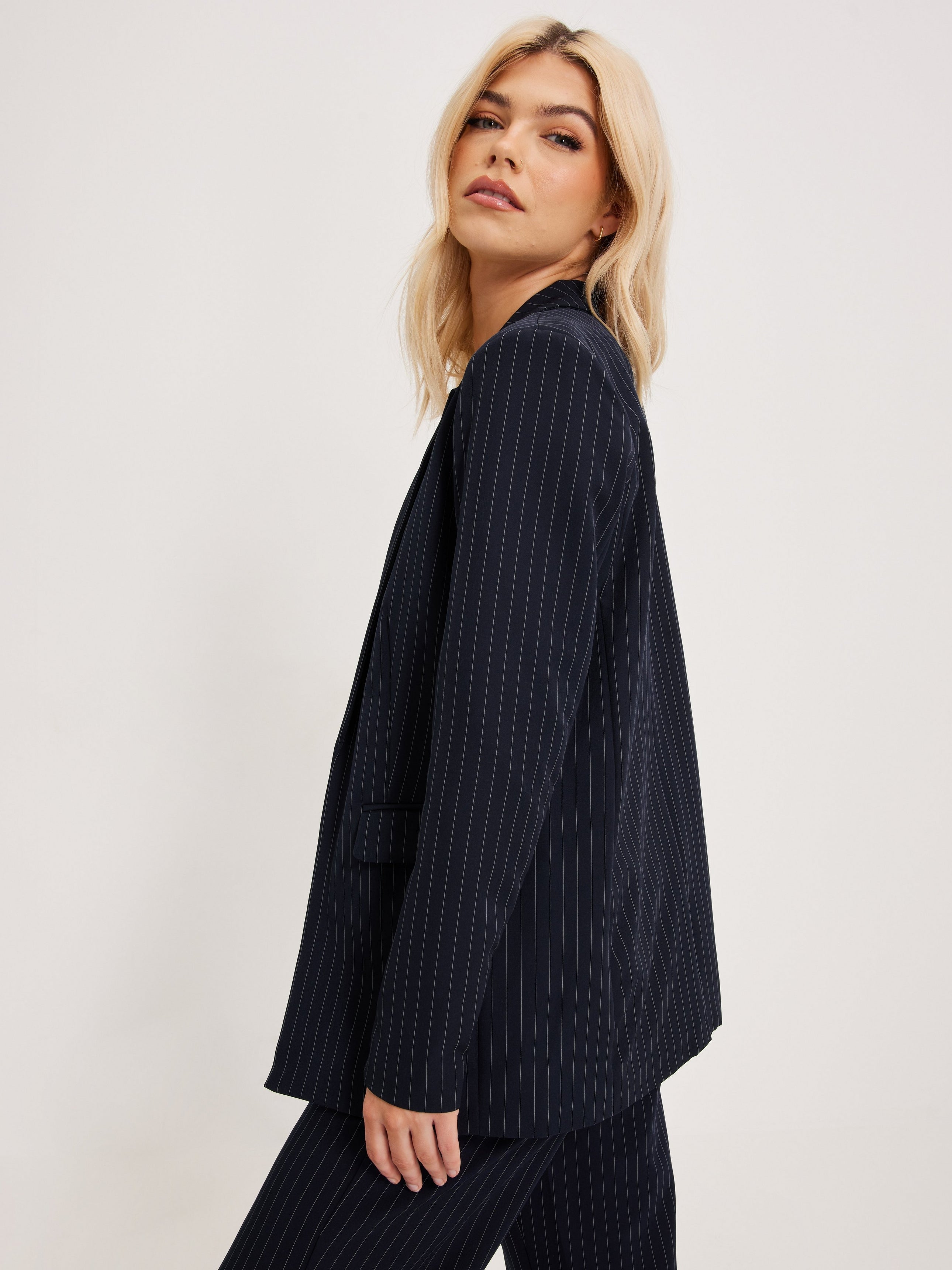 PIECES BOZZY LS LOOSE STRIPED BLAZER