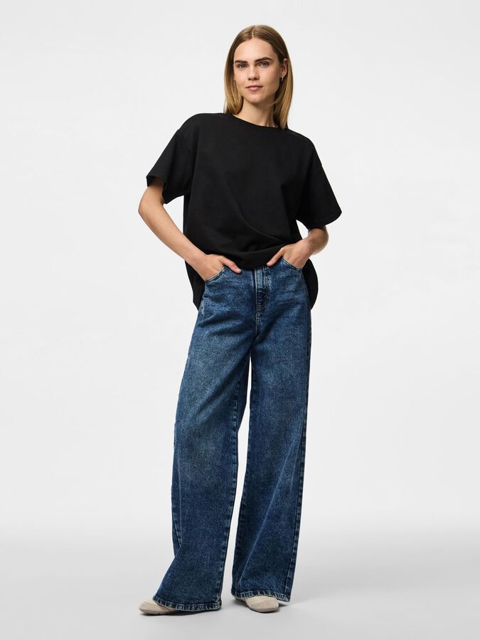 PIECES SKYLAR SS OVERSIZED TEE - BLACK