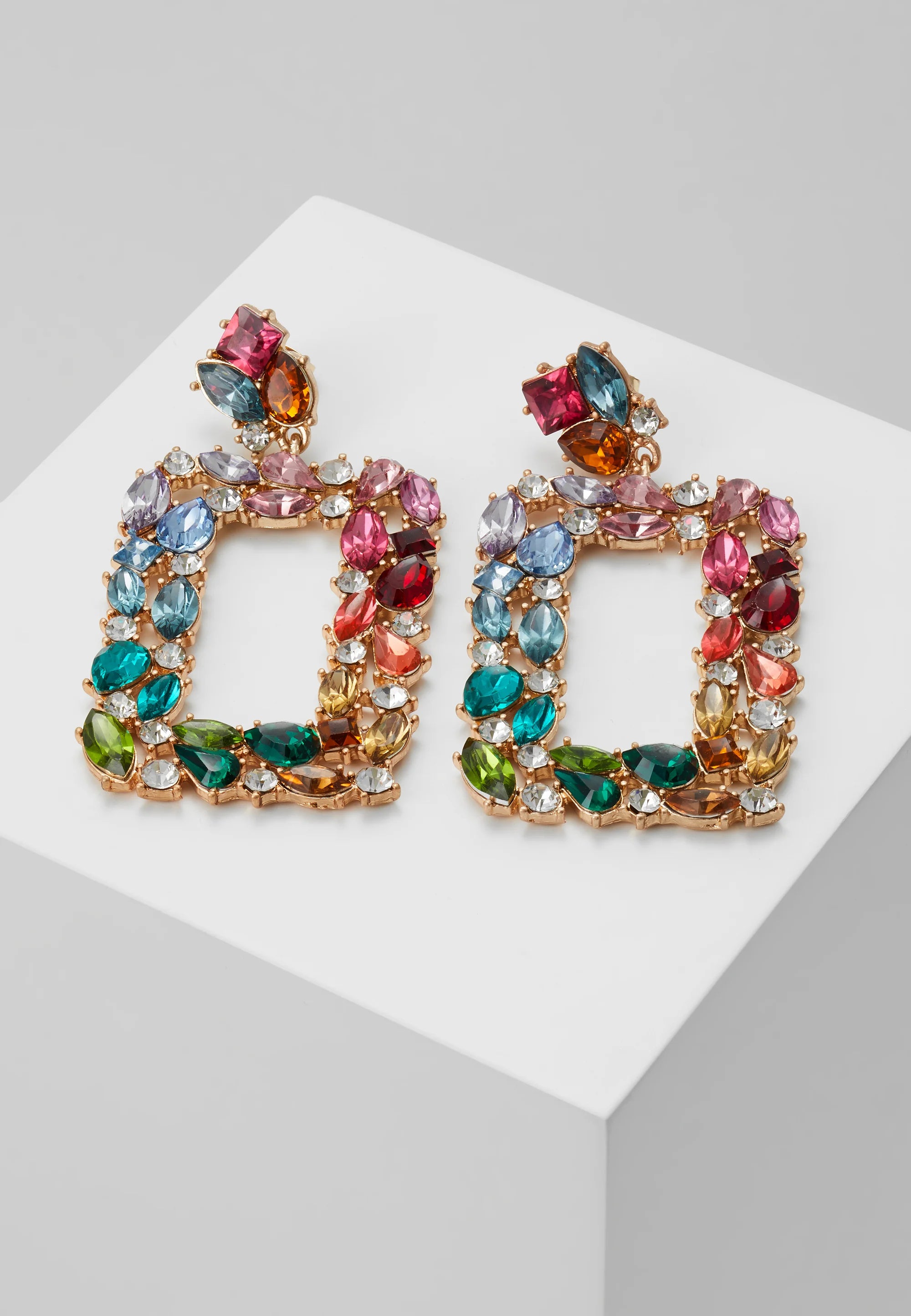 PIECES MULTI EARRINGS