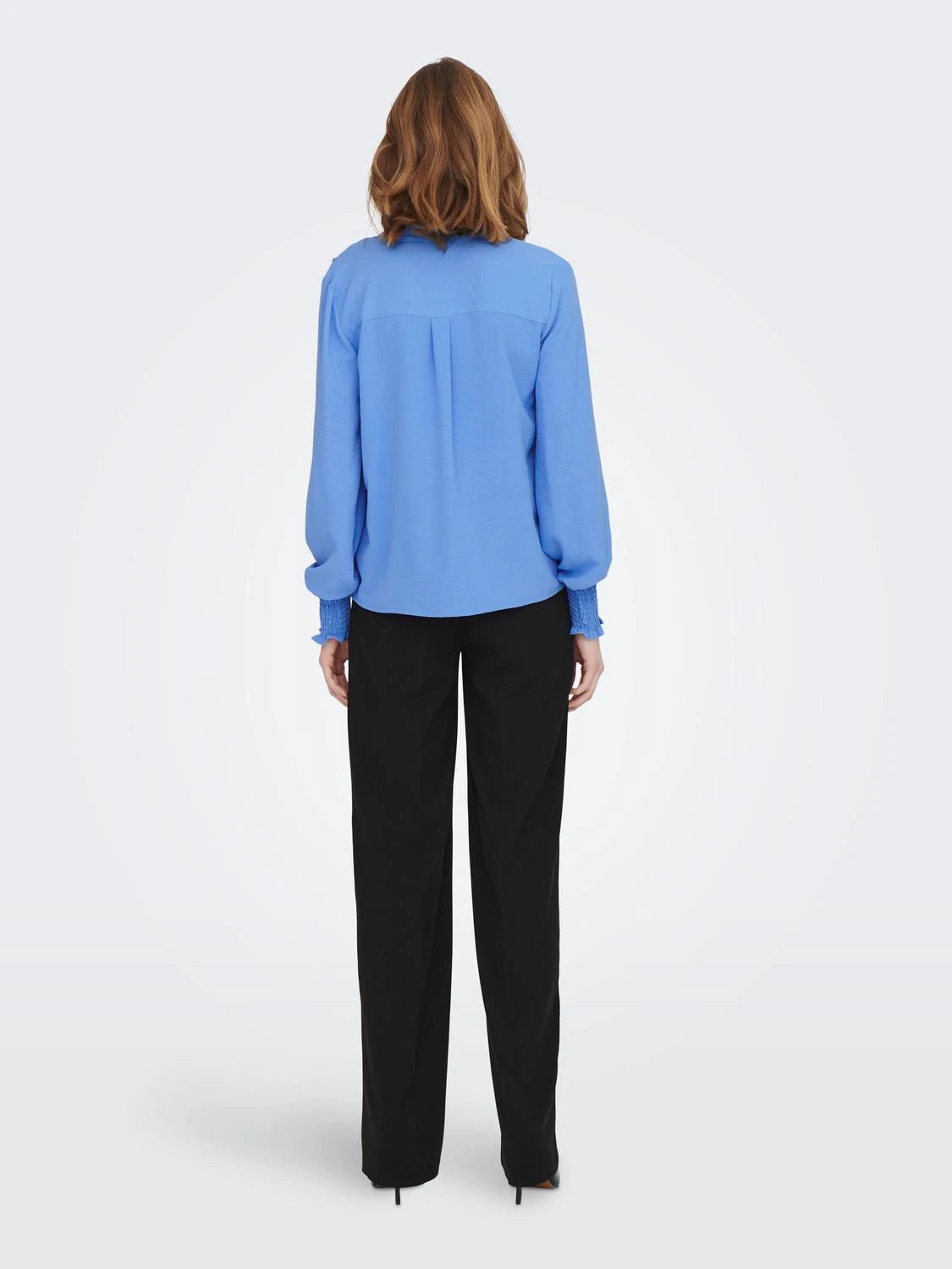 ONLY METTE V-NECK LS SMOCK TOP