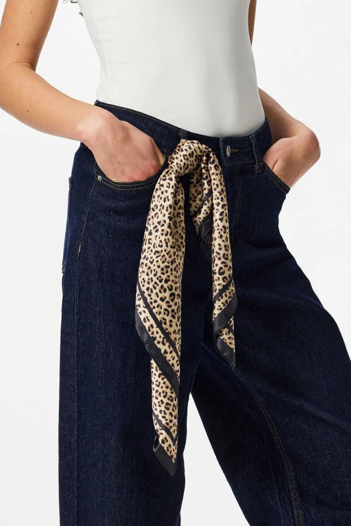 PIECES BAMBI SQUARE SCARF