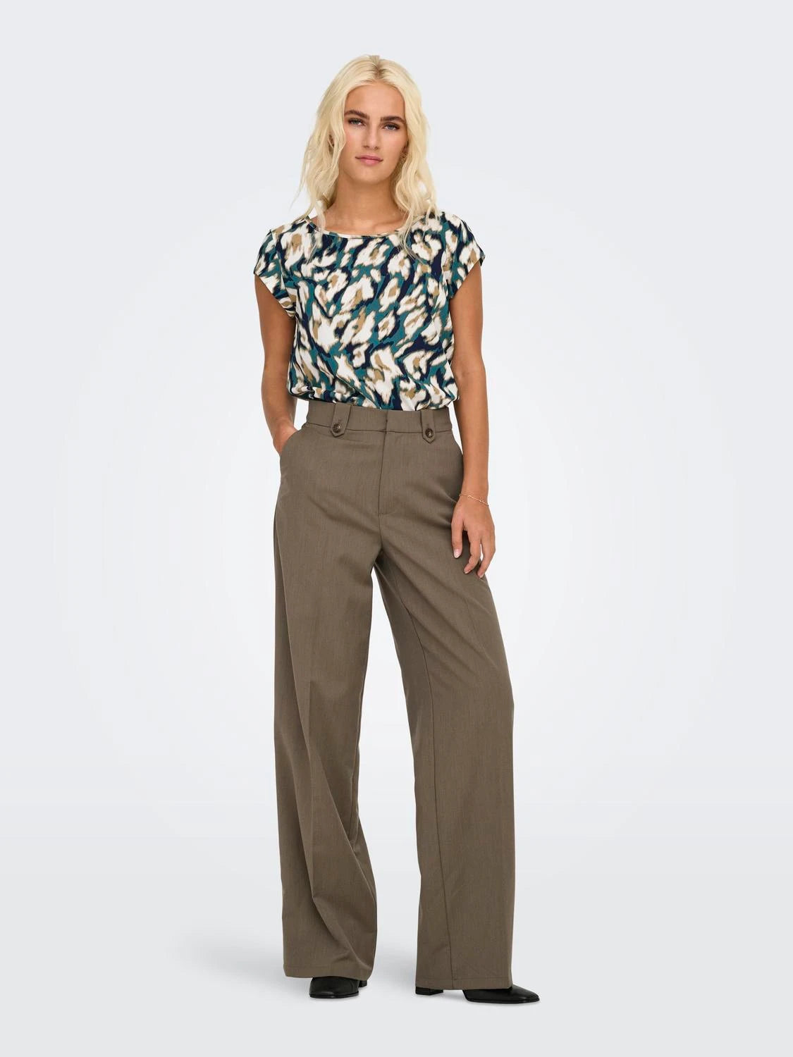 ONLY VIC S/S TOP