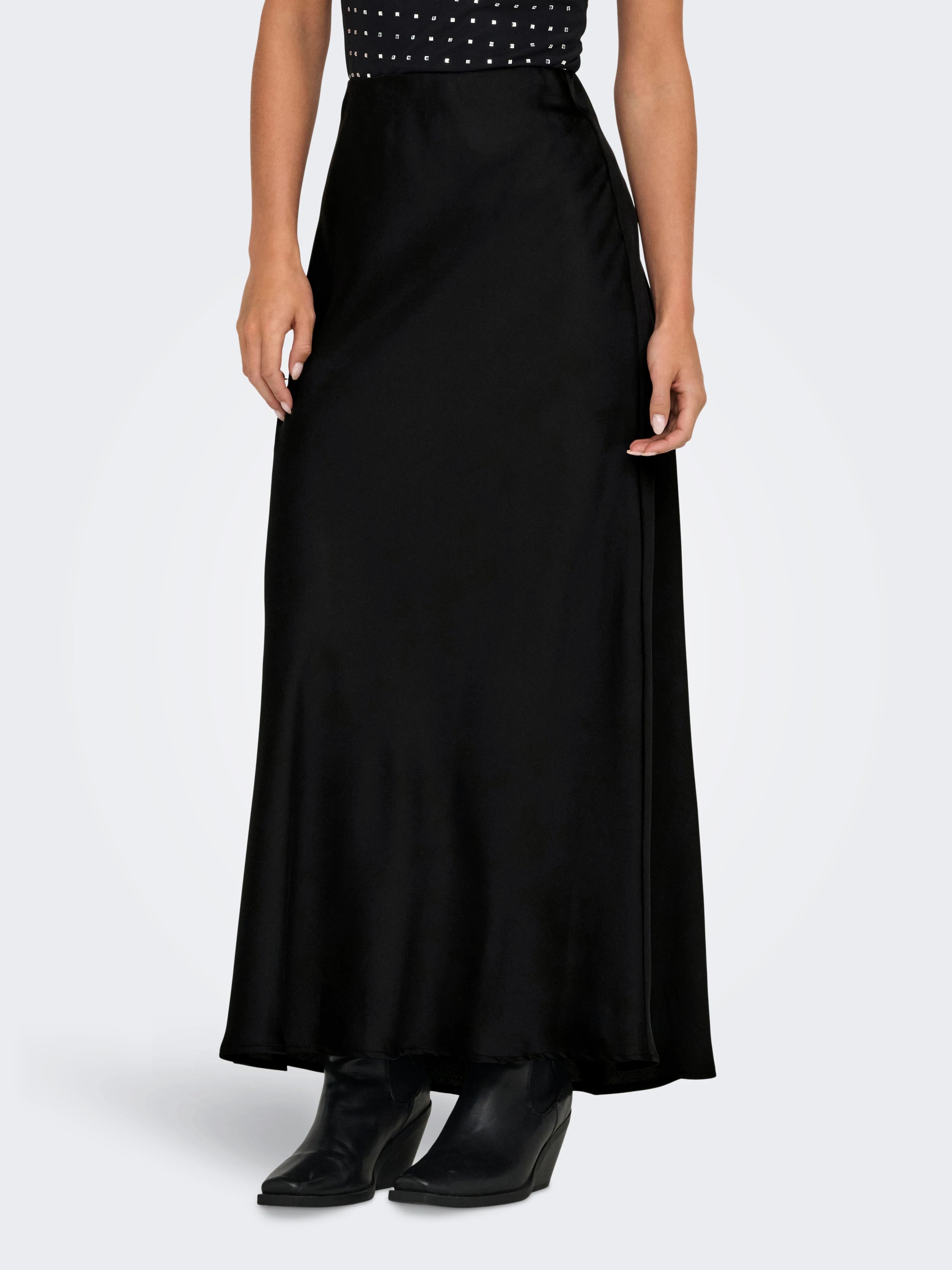 ONLY CHIGO ANKEL SATIN SKIRT - BLACK