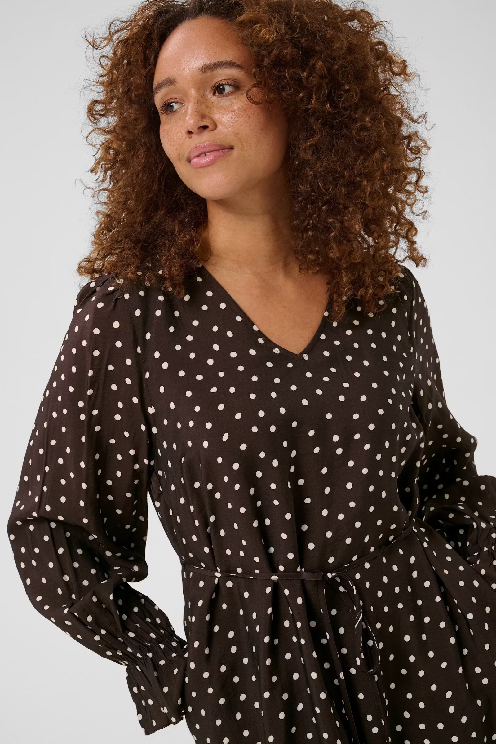 KAFFE DOTTE DRESS