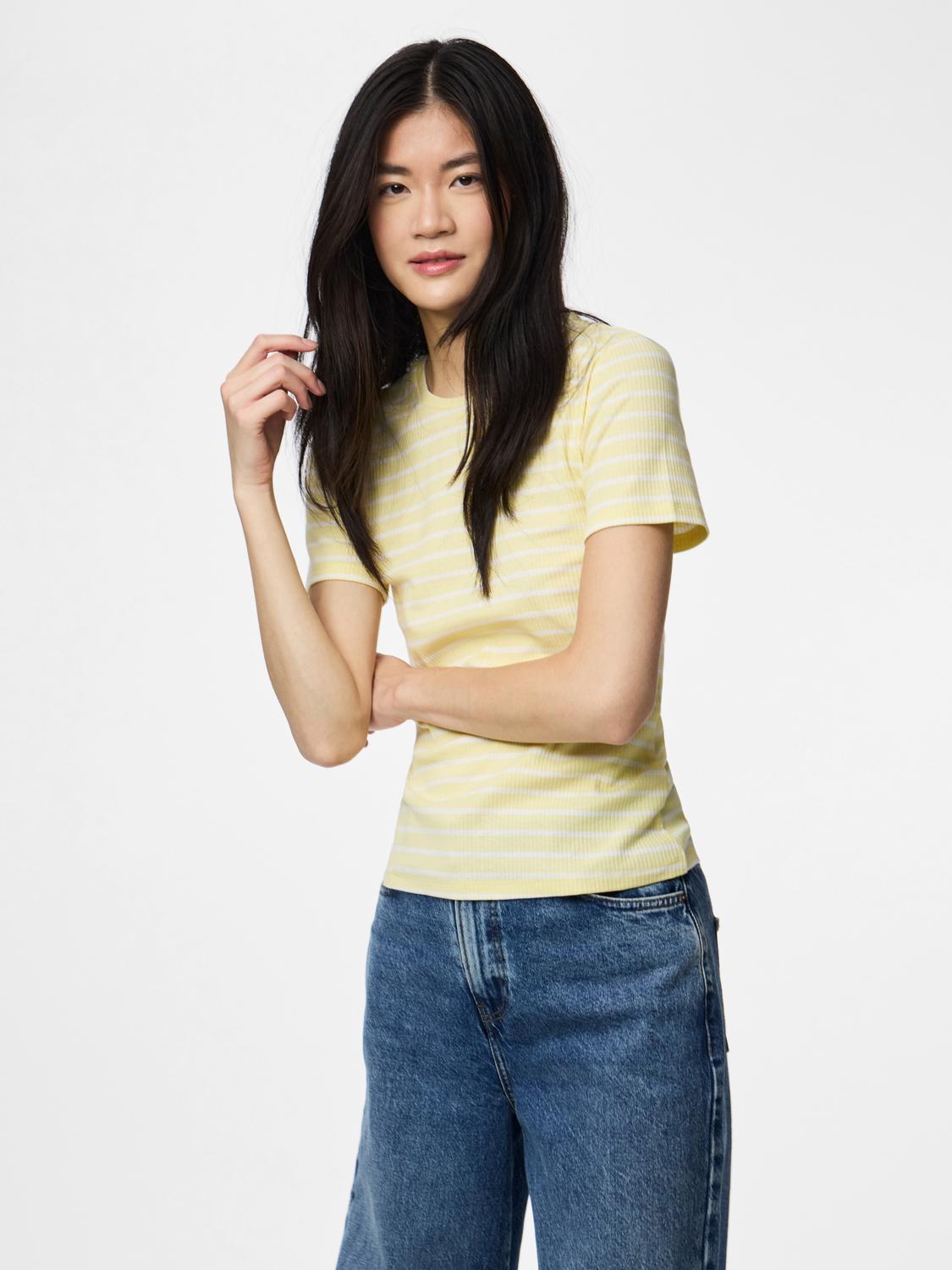 PIECES RUKA SS TOP - YELLOW