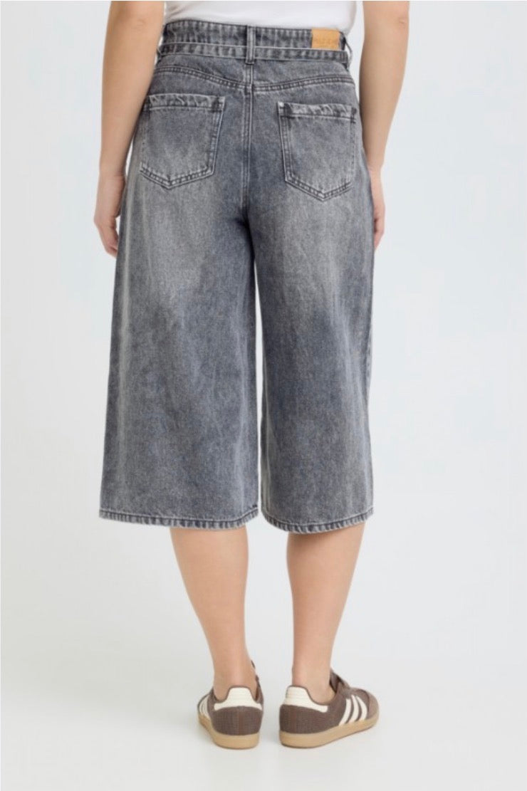 PULZ JEANS CRYSTAL UHW SHORTS