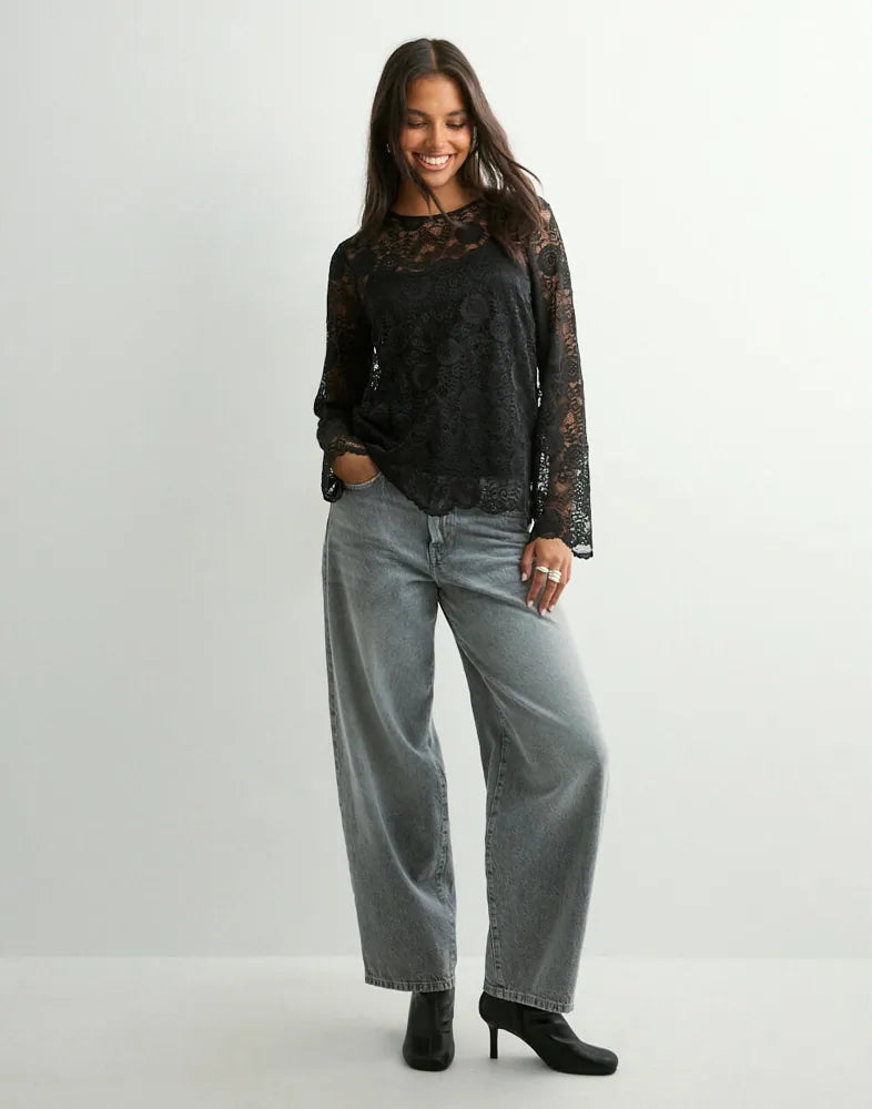 PIECES OLLINE LS LACE O-NECK TOP