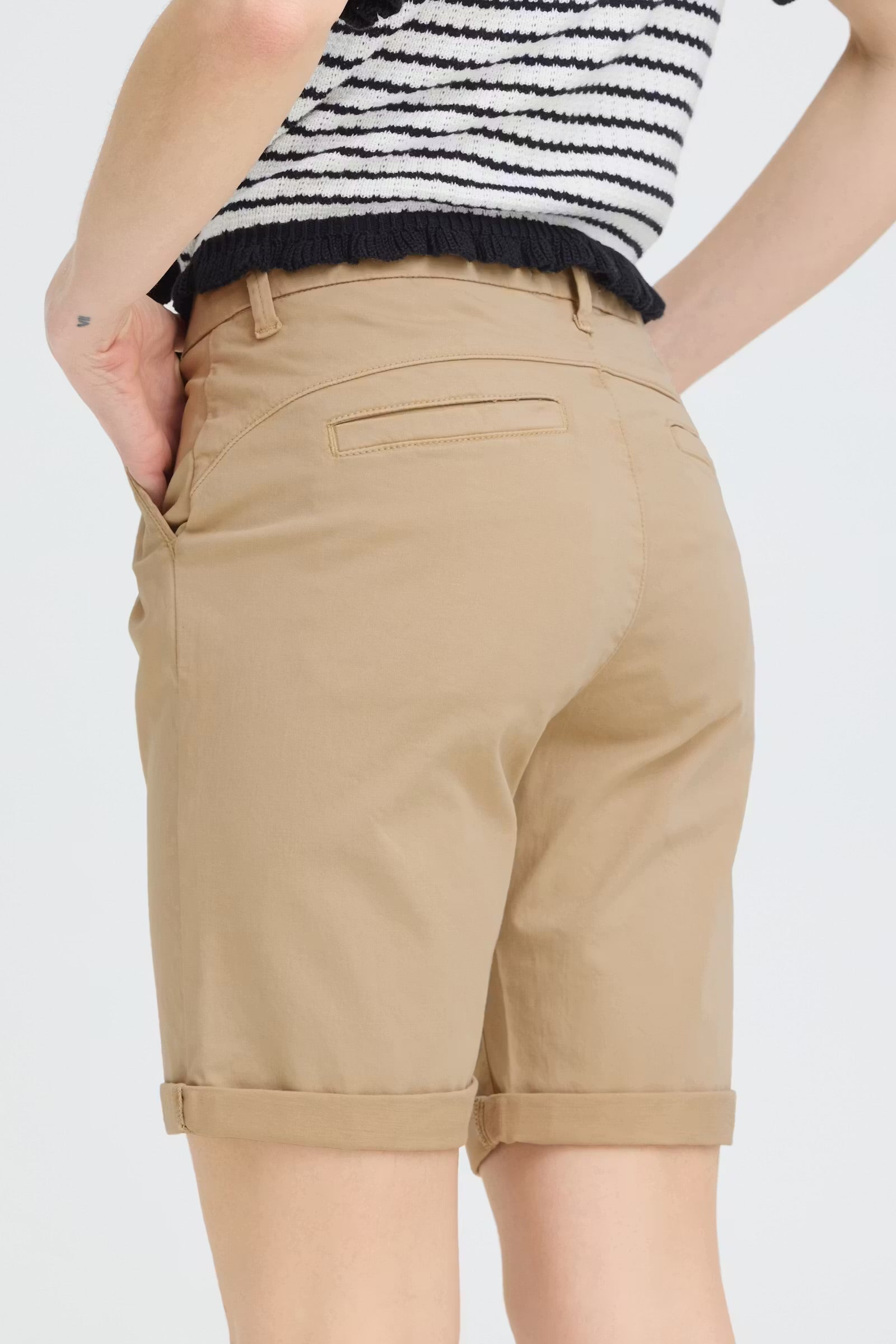 PULZ JEANS BONNIE CHINO SHORTS