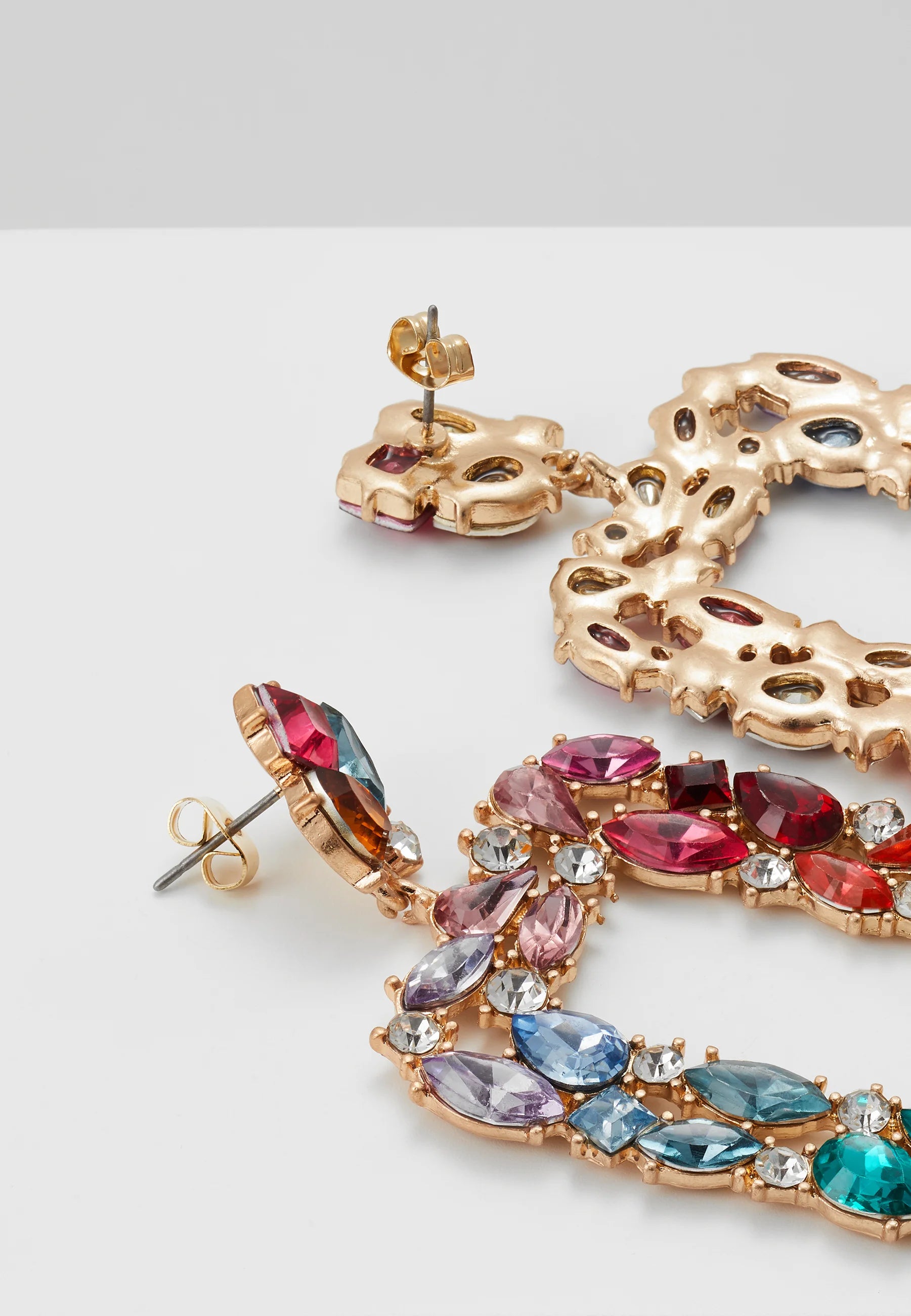 PIECES MULTI EARRINGS