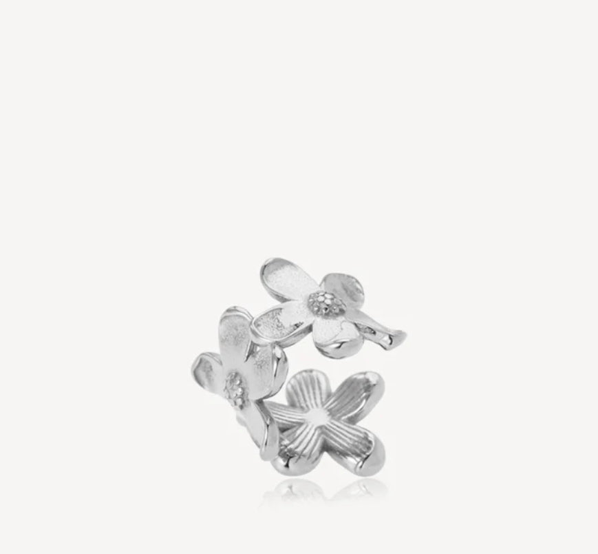 SISTIE2ND CAMELLIA EAR CUFF