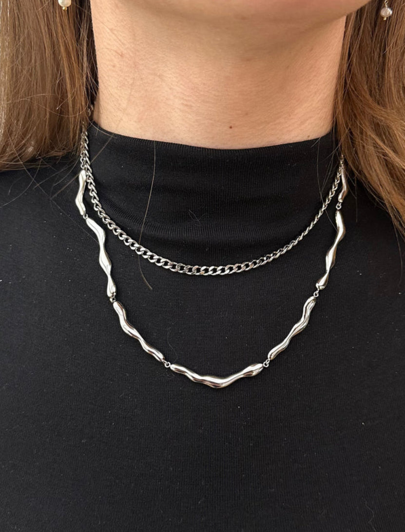 SISTIE2ND WAVY NECKLACE