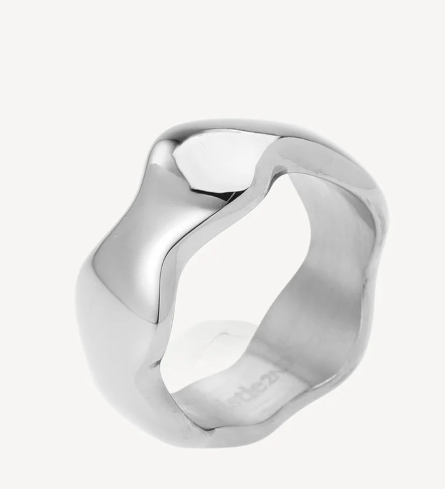 SISTIE2ND WAVY RING LARGE