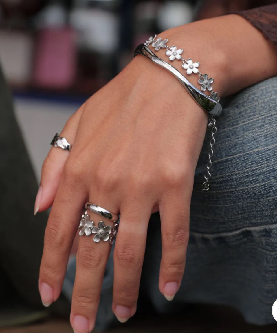 SISTIE2ND WAVY BRACELET