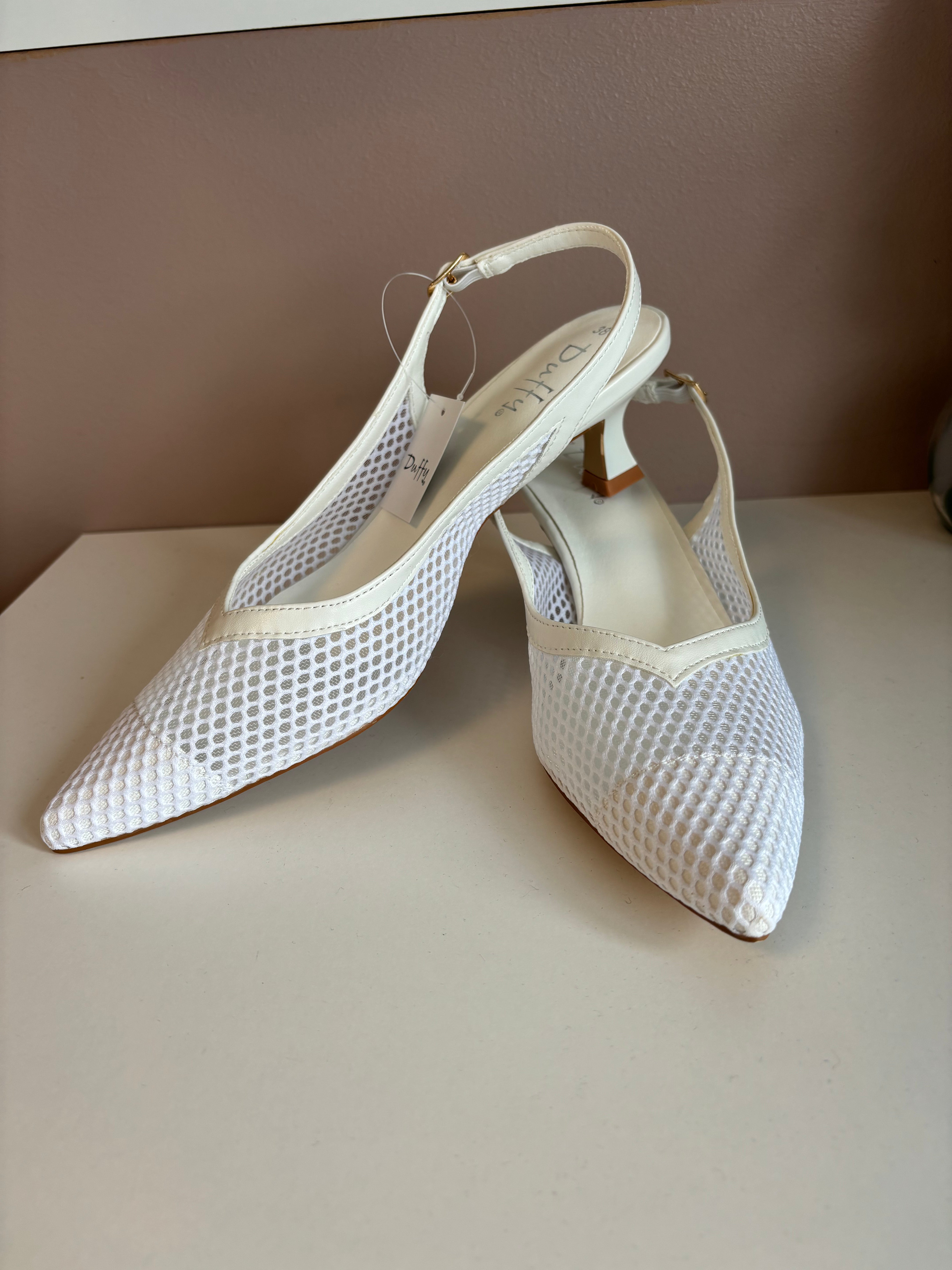 DUFFY KITTEN HEELS