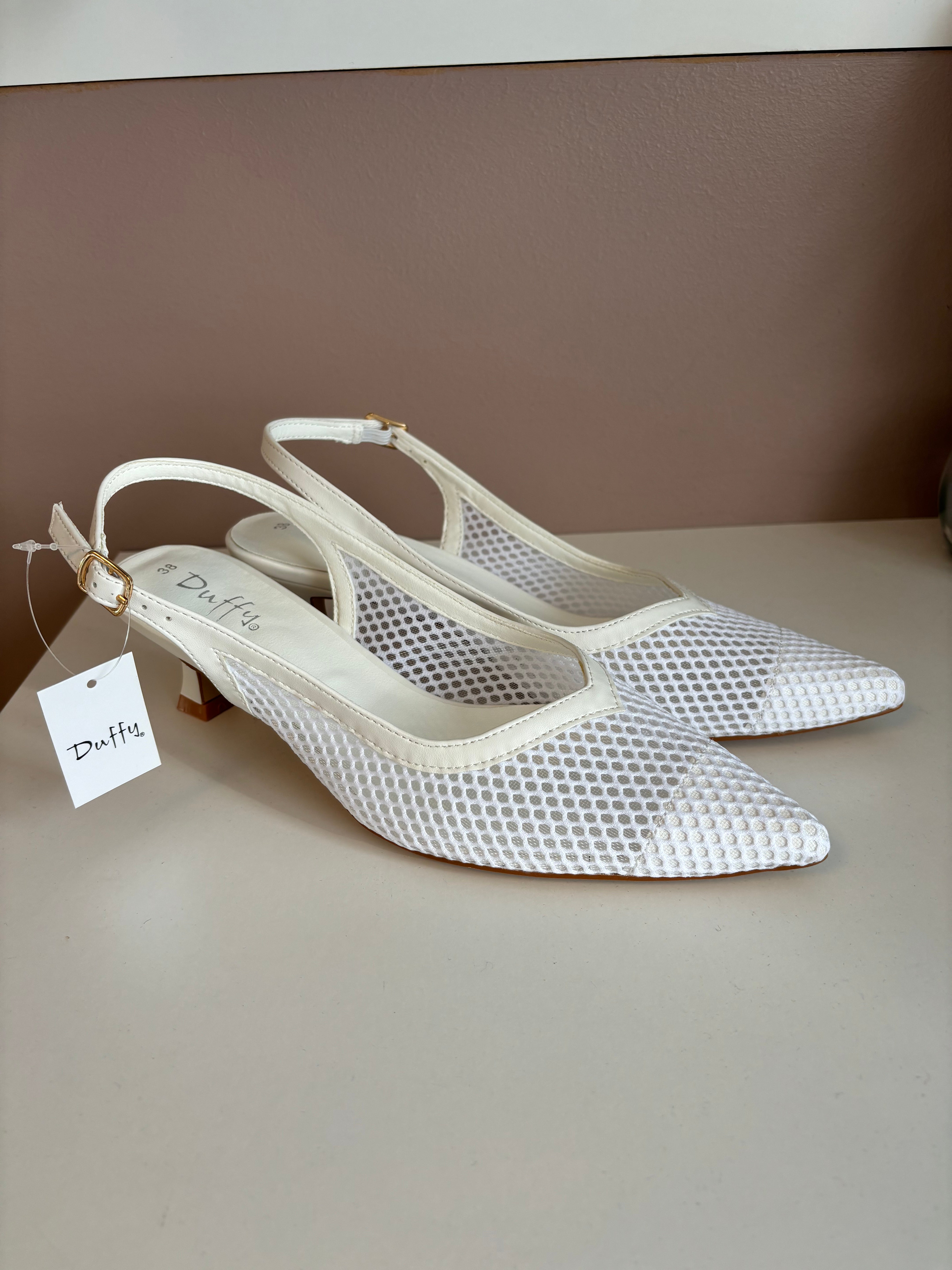 DUFFY KITTEN HEELS