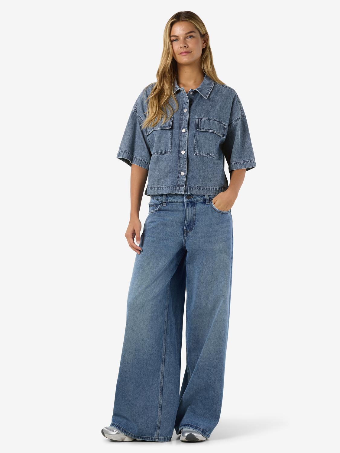 NOISY MAY ENZA S/S REG CROP SHIRT