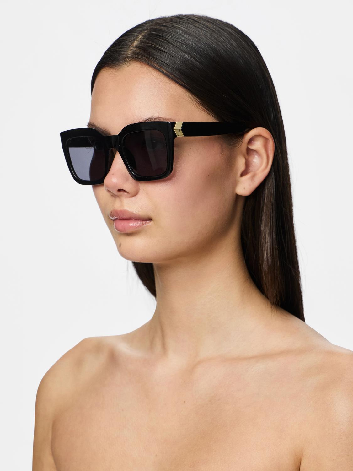 PIECES BALLA SUNGLASSES