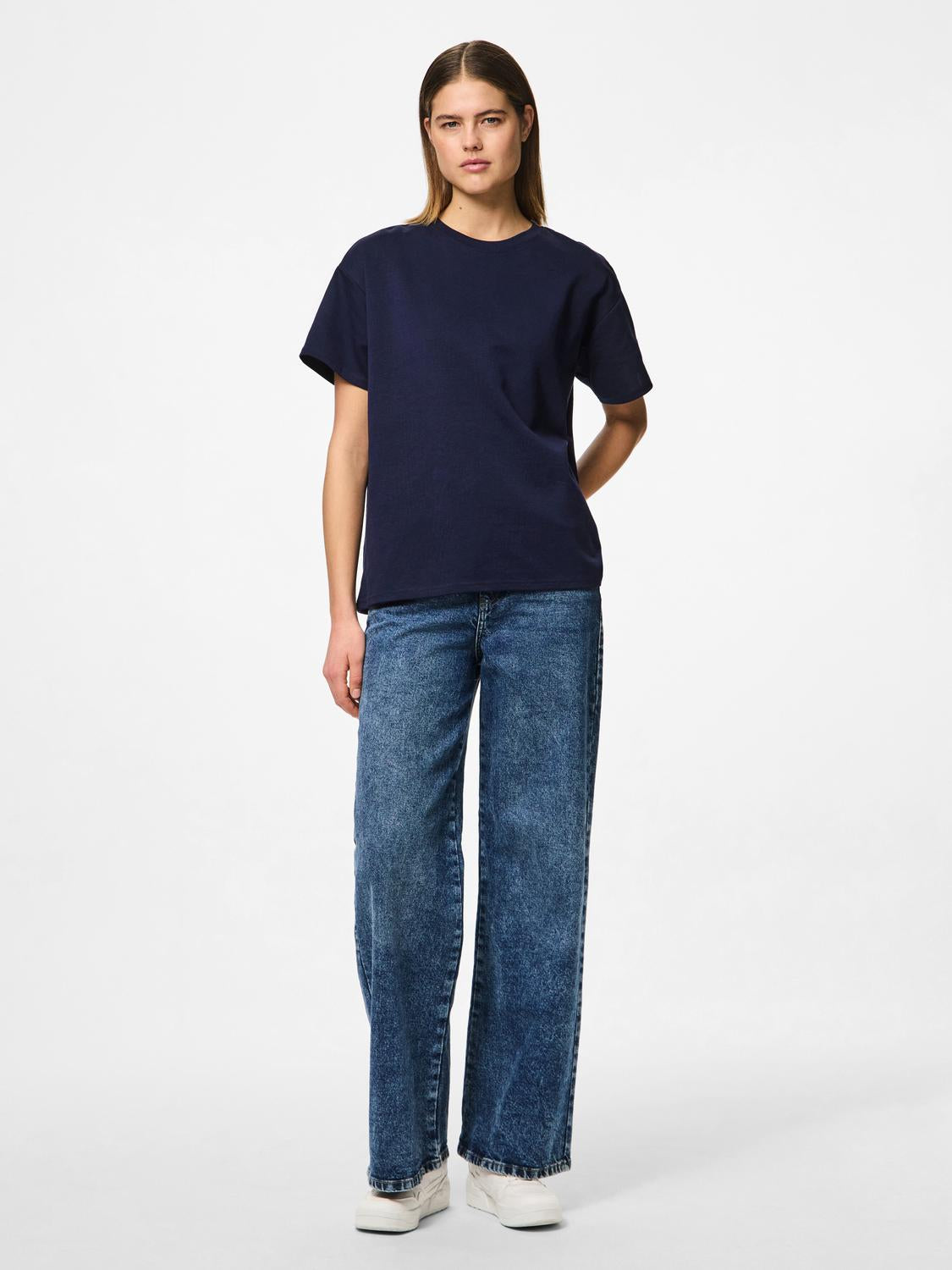 PIECES SKYLAR SS OVERSIZED TEE