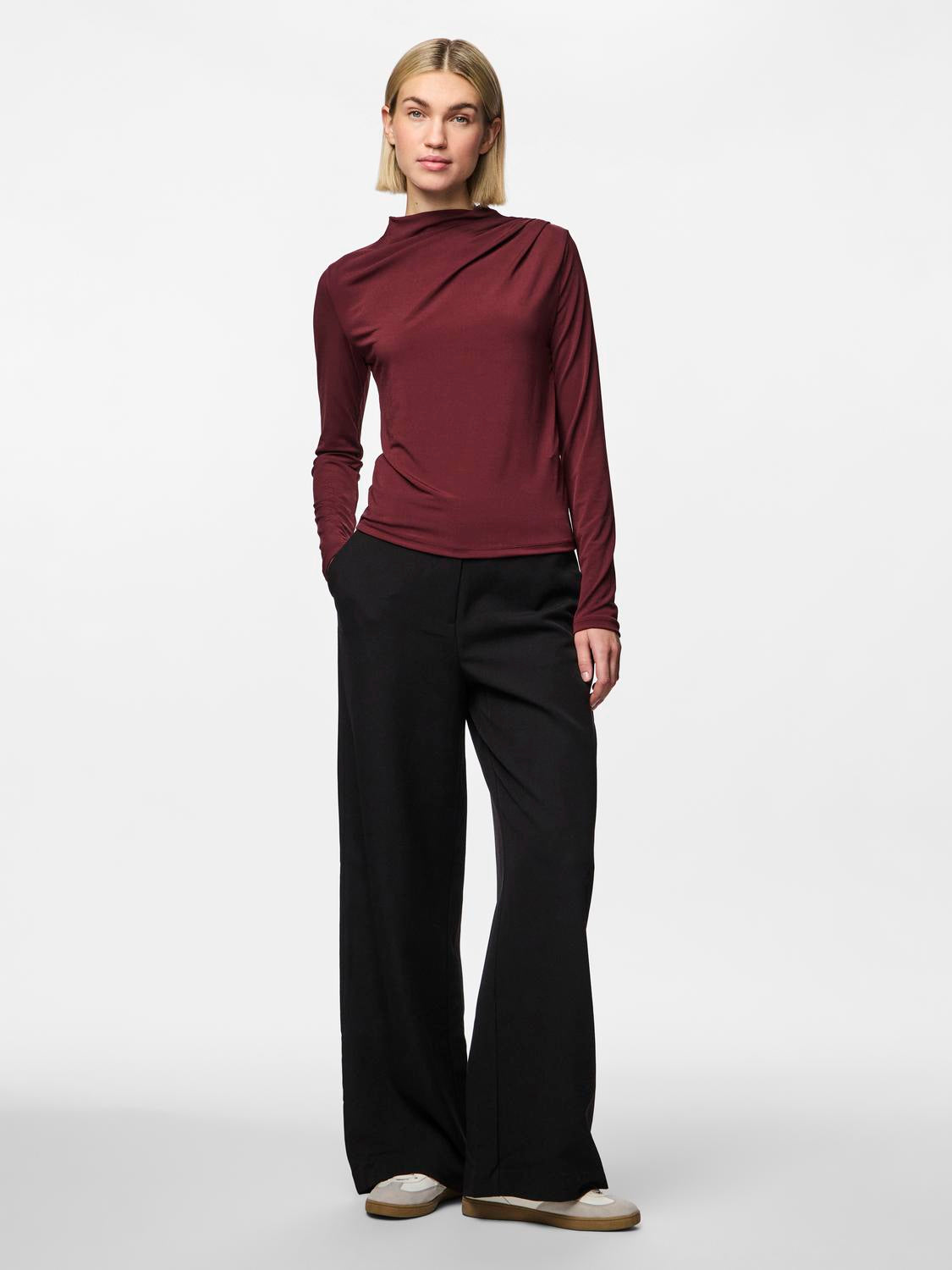 PIECES MADISON LS DRAPED TOP