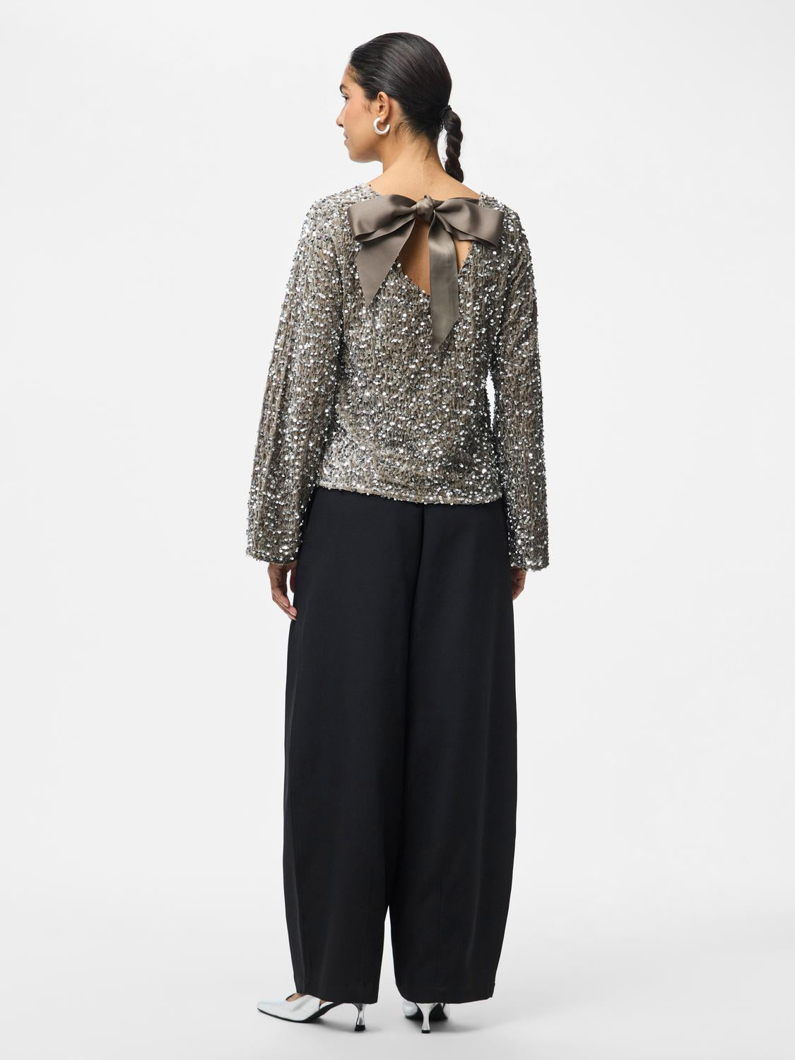 PIECES KAM LS DEEP BACK BOW TOP