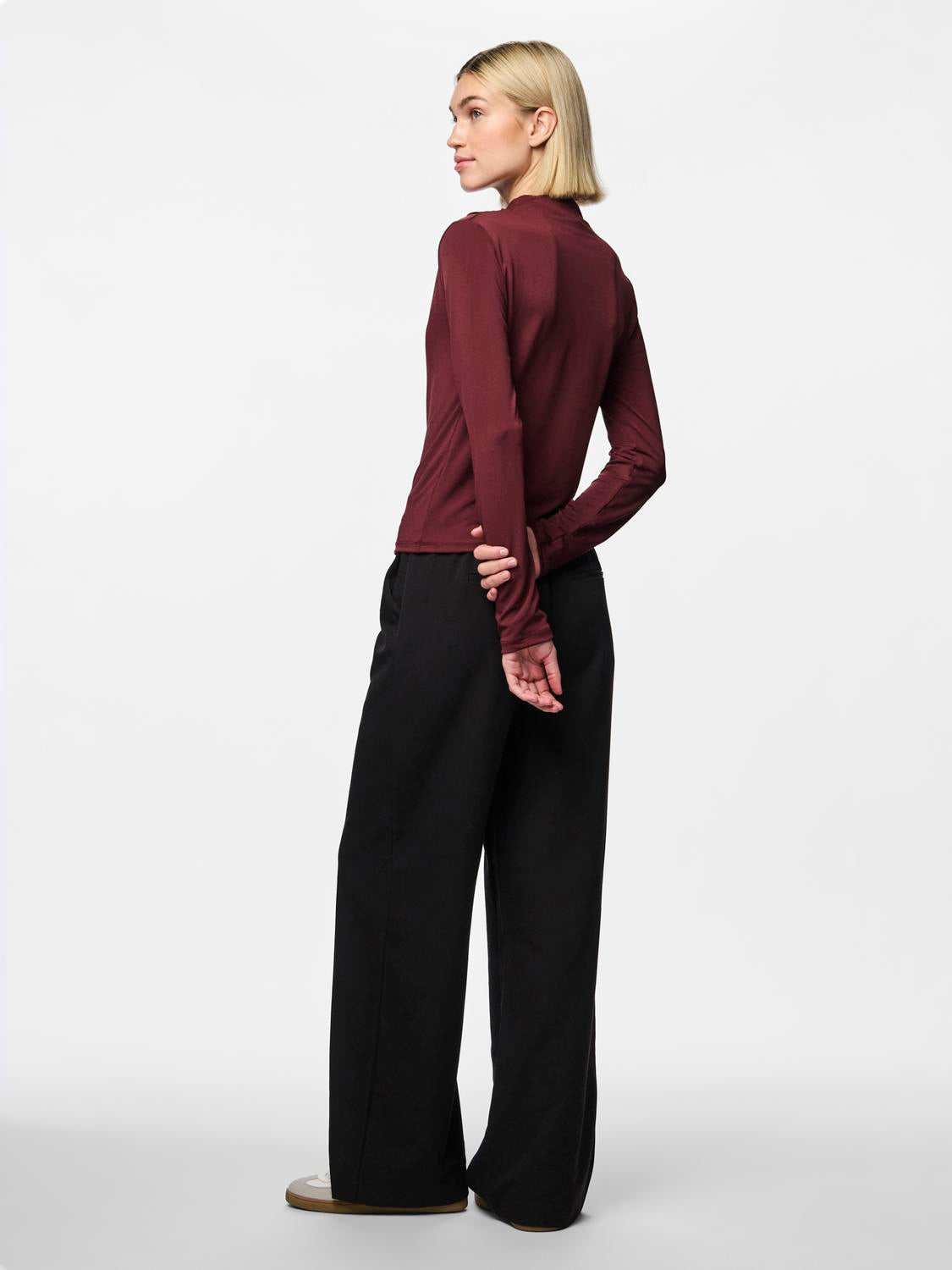 PIECES MADISON LS DRAPED TOP
