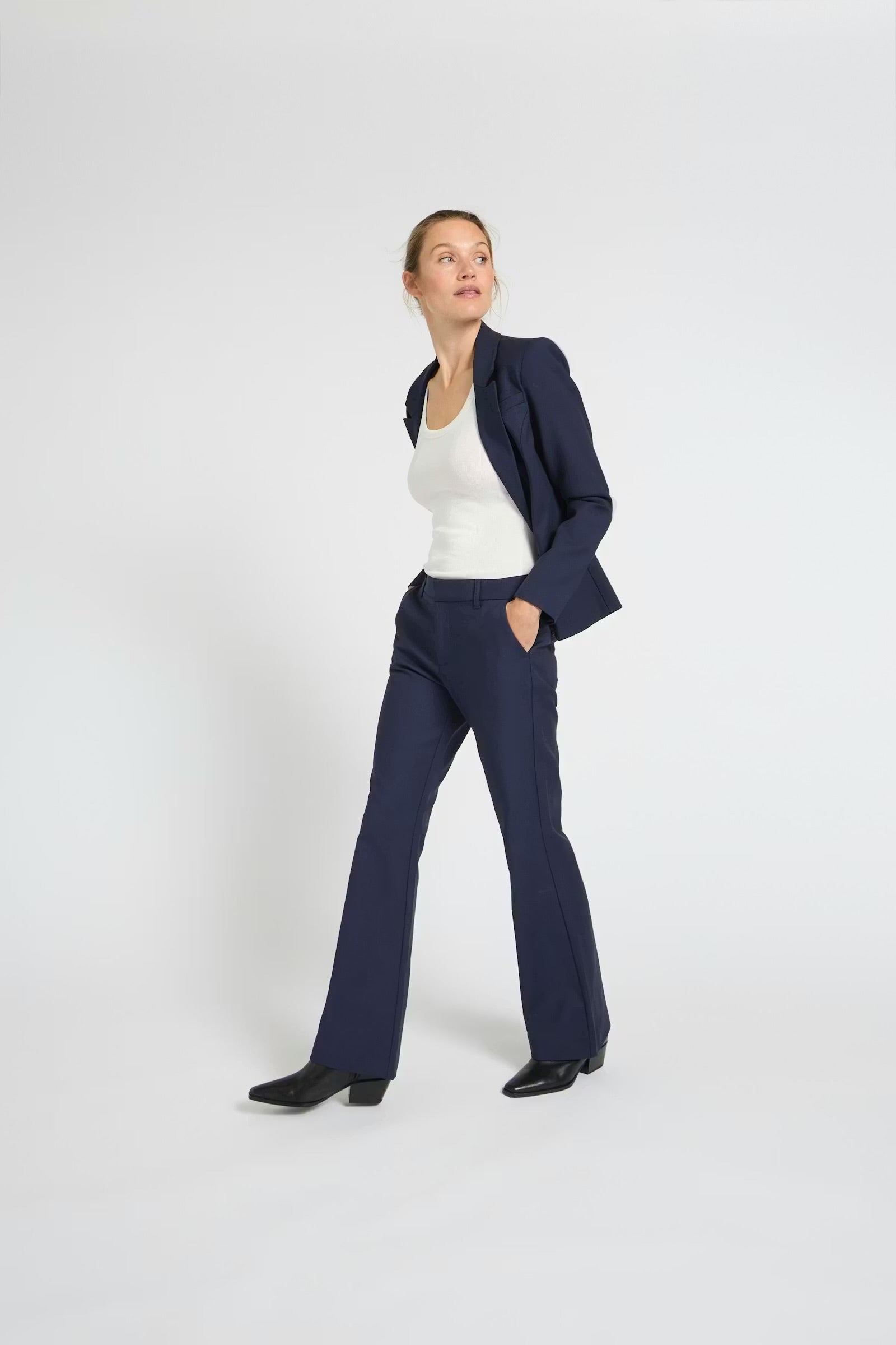 PULZ JEANS BINDY SHORT BLAZER