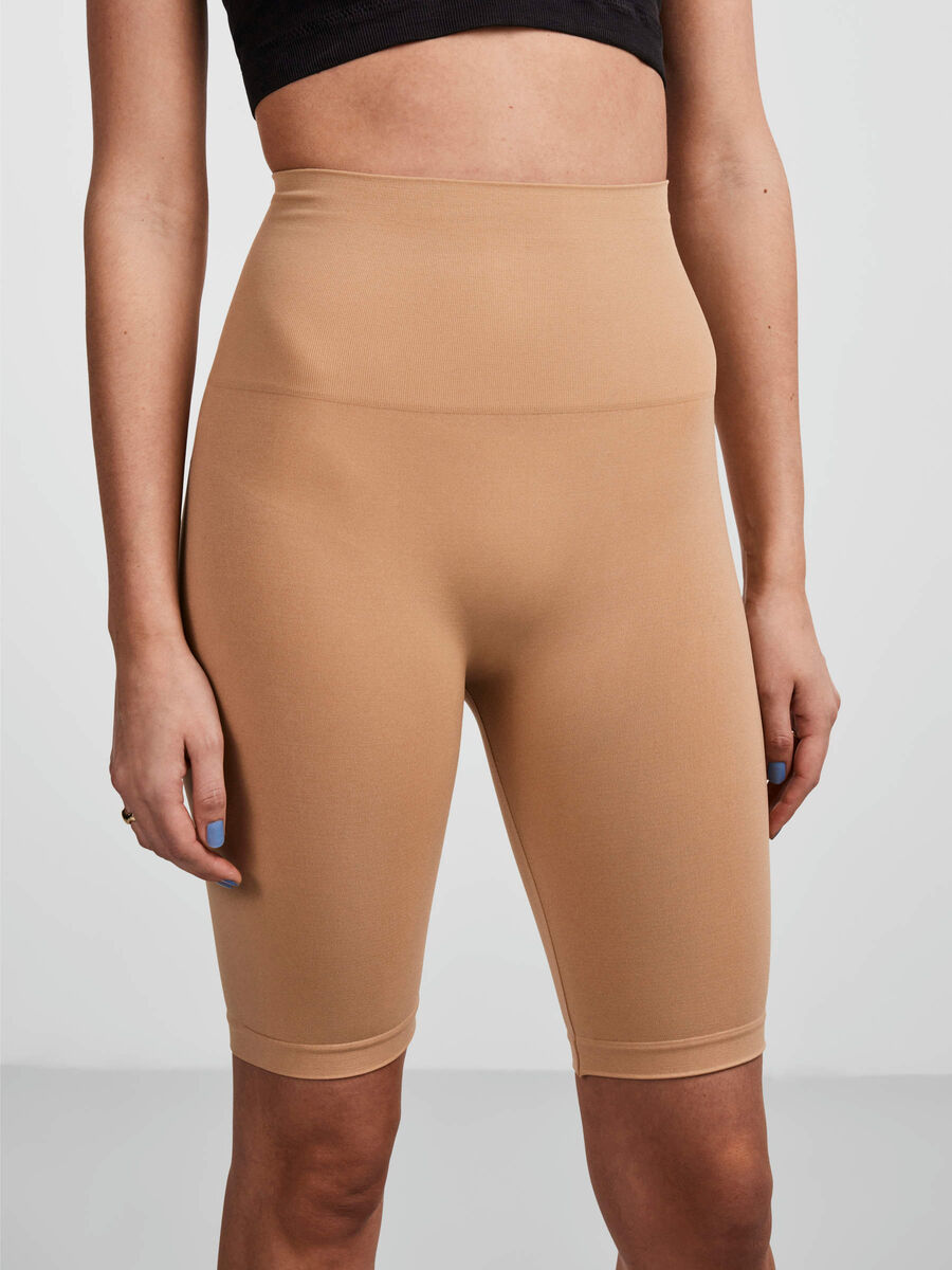 PIECES IMAGINE SHAPEWEAR SHORTS