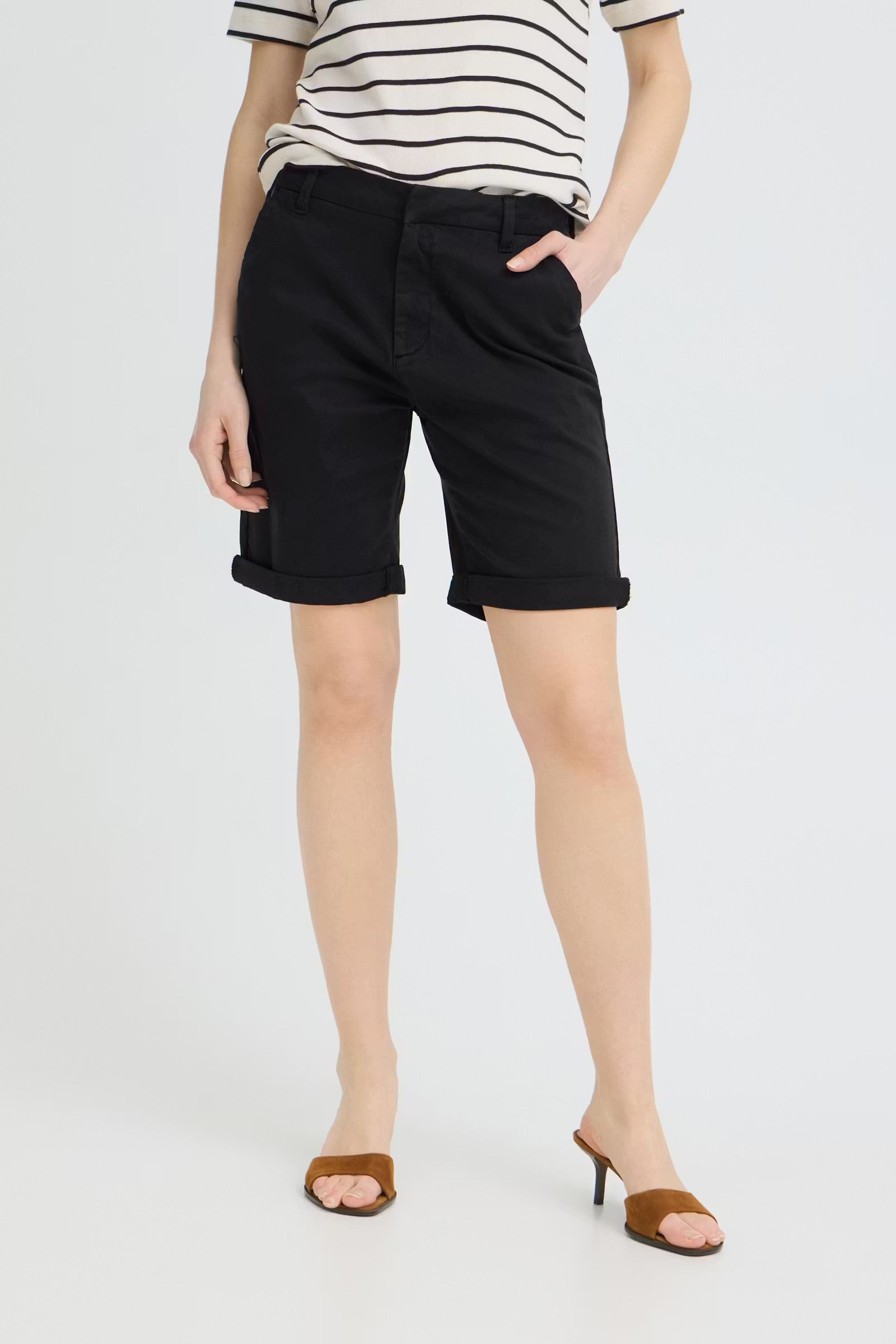 PULZ JEANS BONNIE CHINO SHORTS