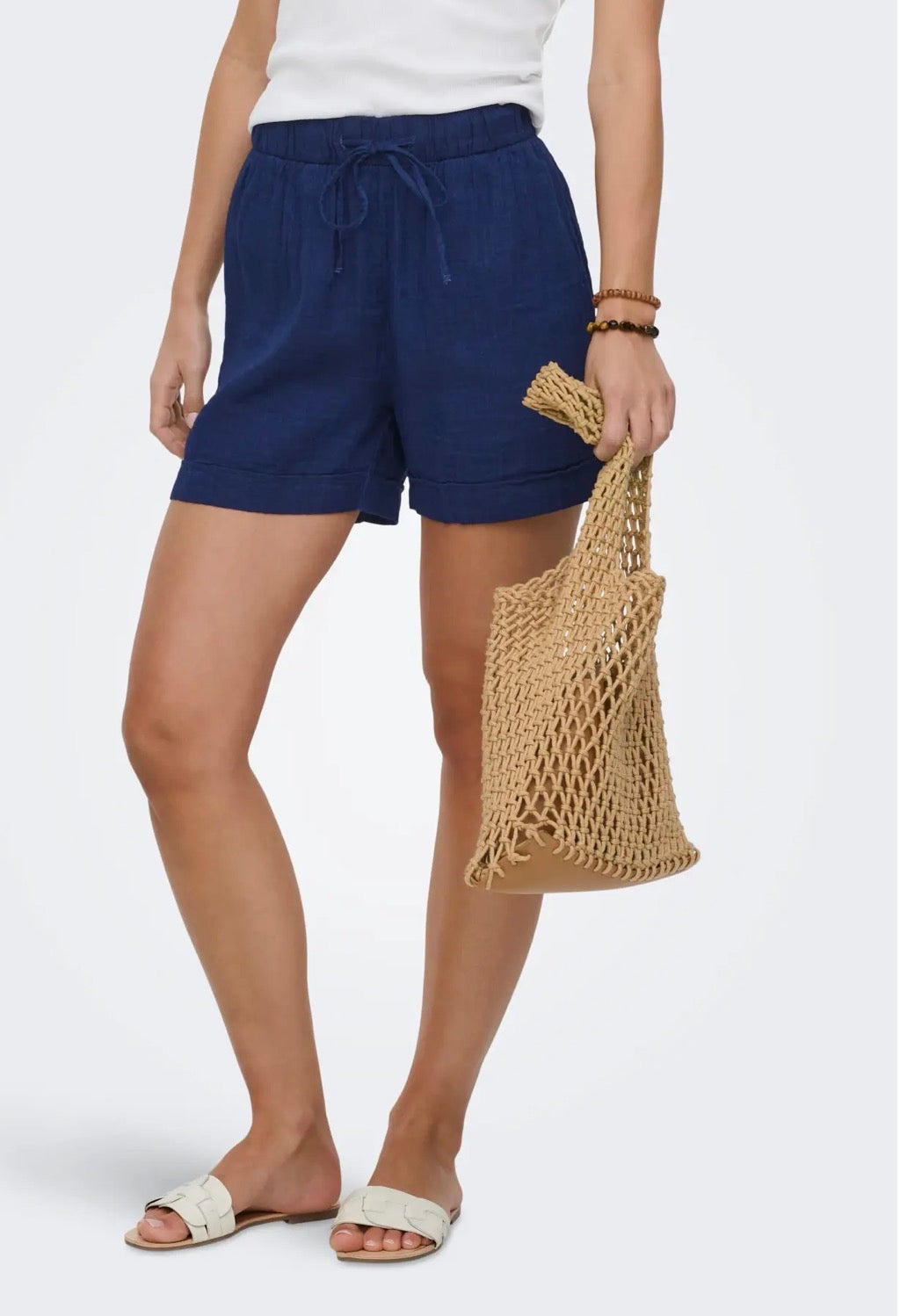 ONLY LEONI SEERSUCKER PULL UP SHORTS