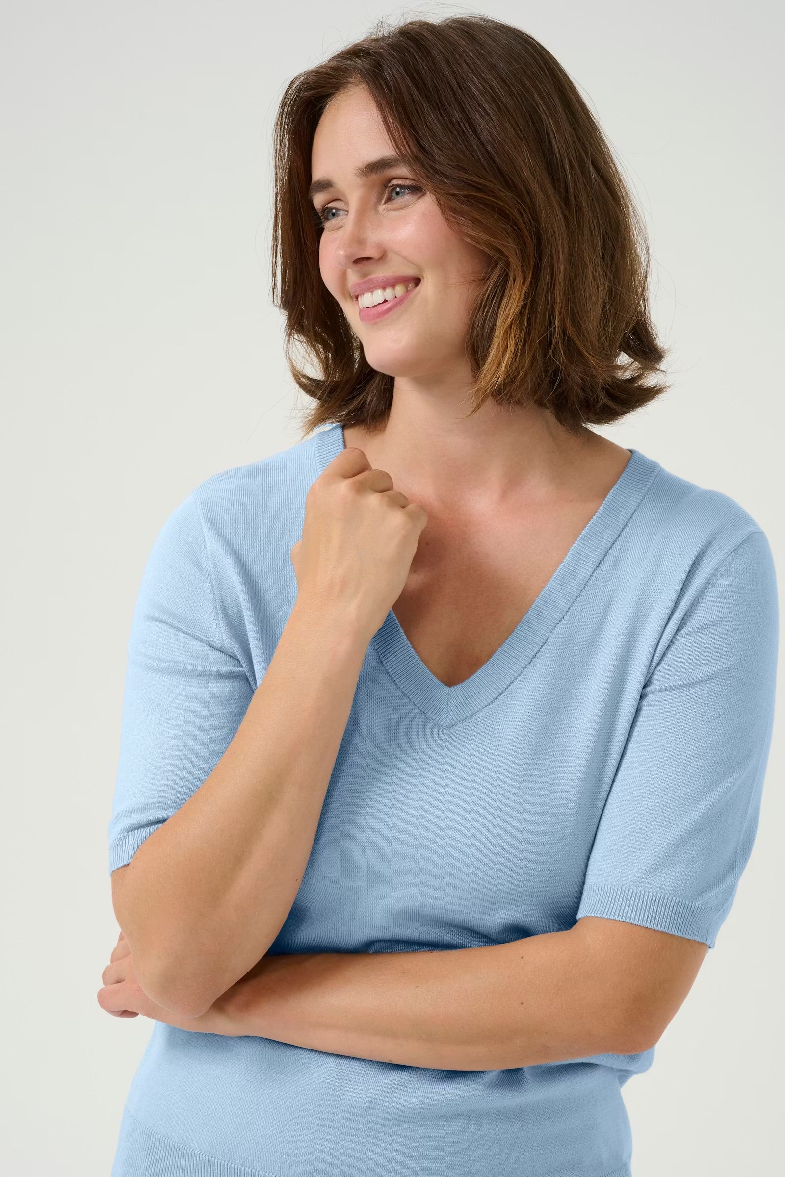 KAFFE LIZZA V-NECK PULLOVER