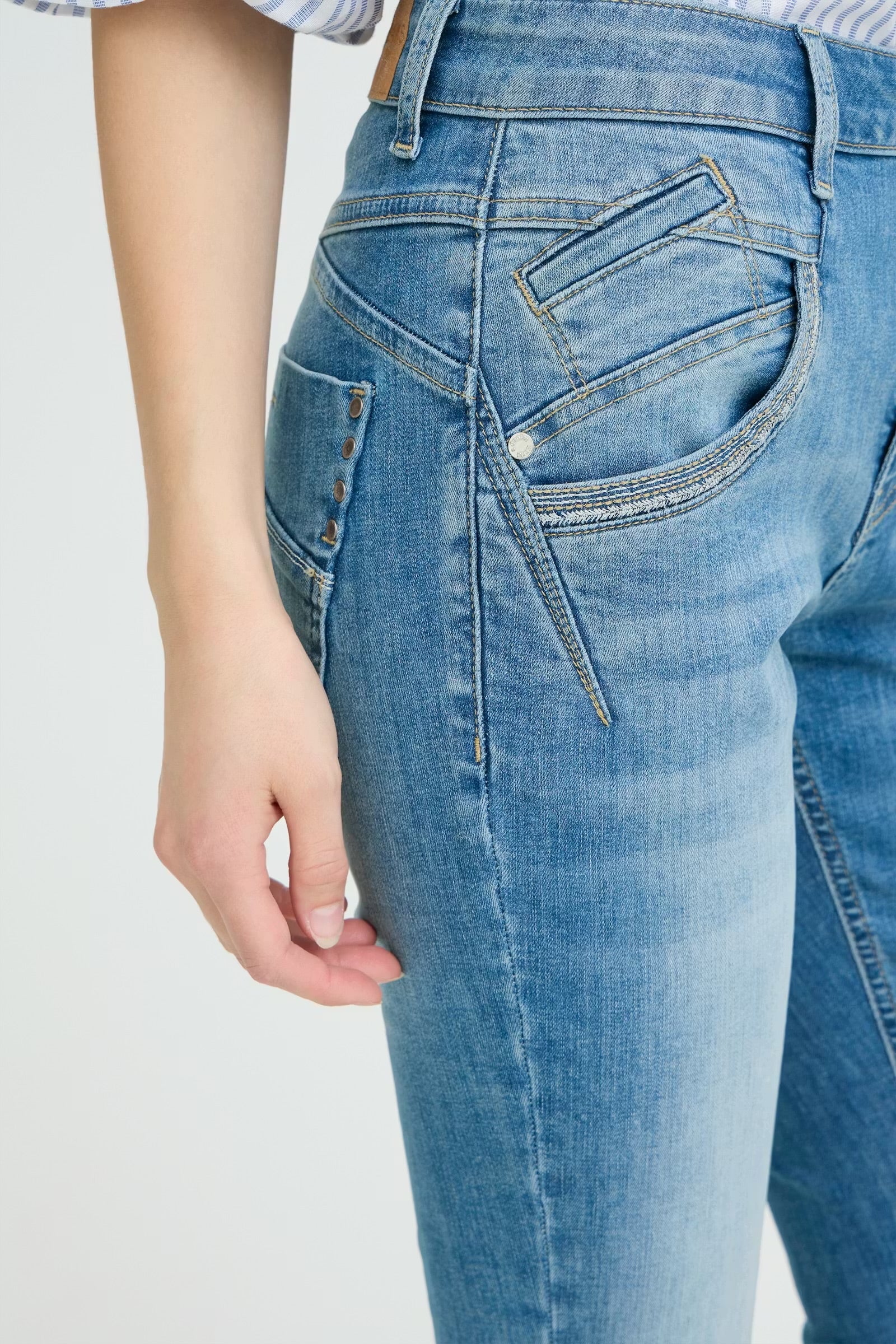 PULZ JEANS CARMEM EMB. HW SKINNY LEG