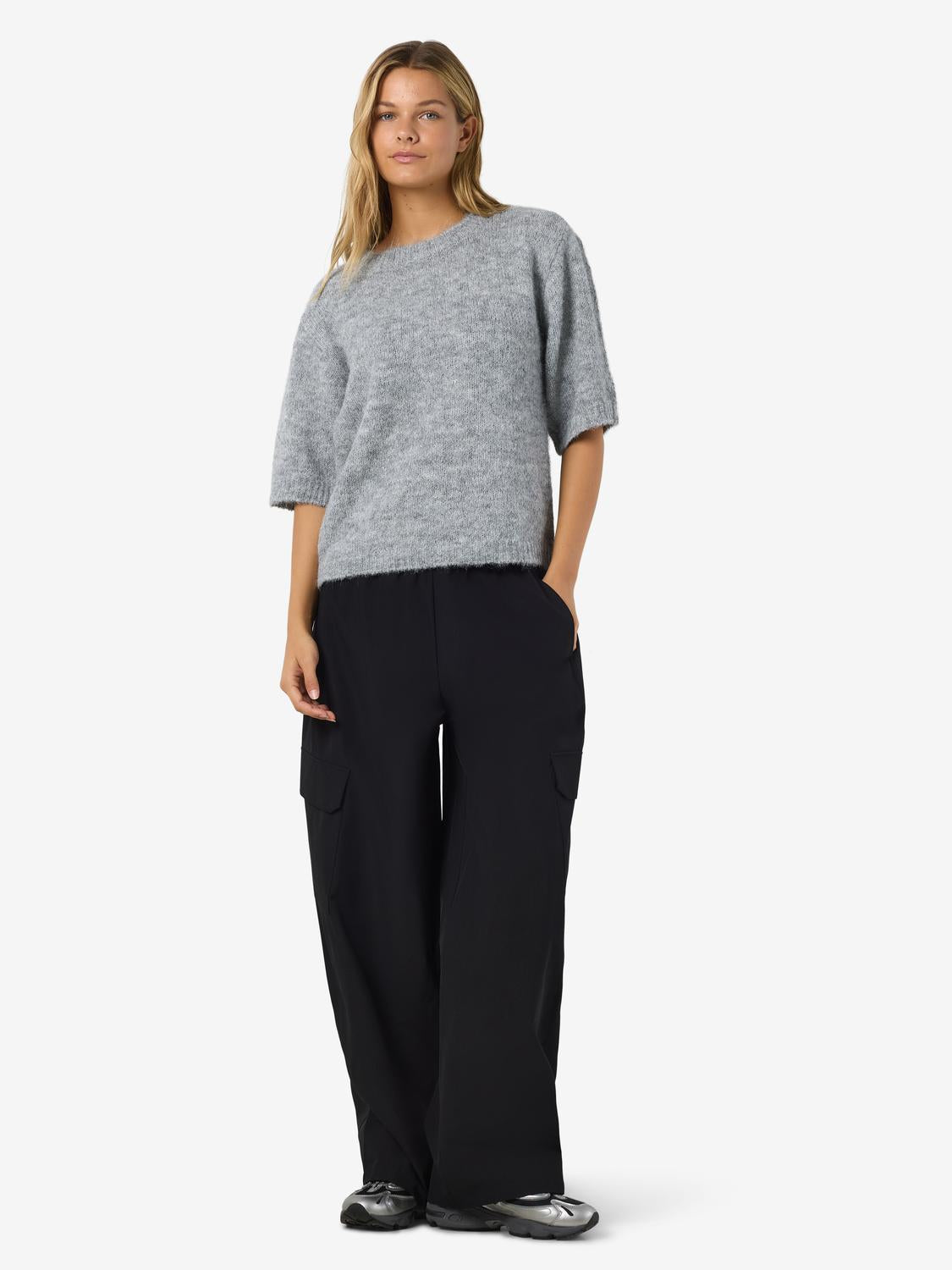 NOISY MAY SUTTON S/S O-NECK KNIT NOOS