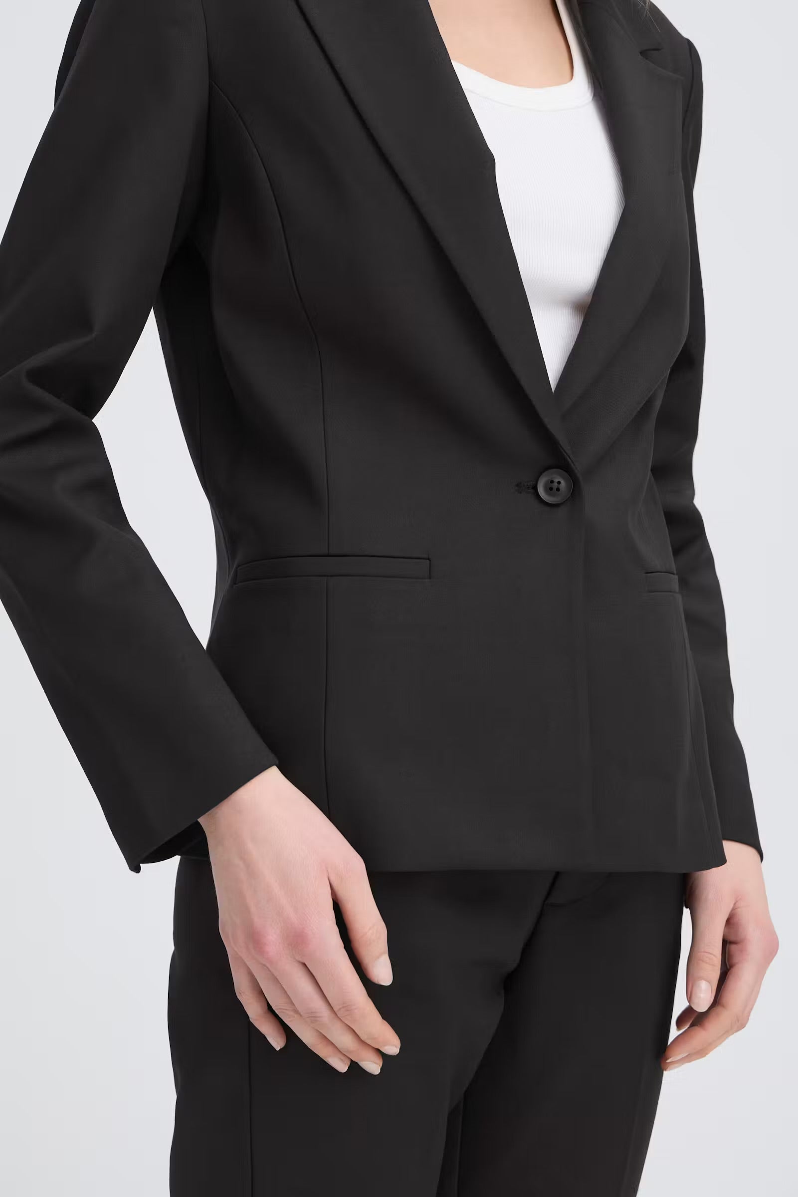 PULZ JEANS BINDY SHORT BLAZER