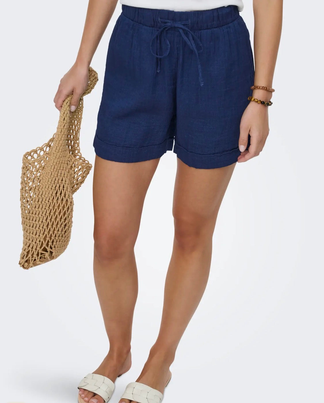ONLY LEONI SEERSUCKER PULL UP SHORTS