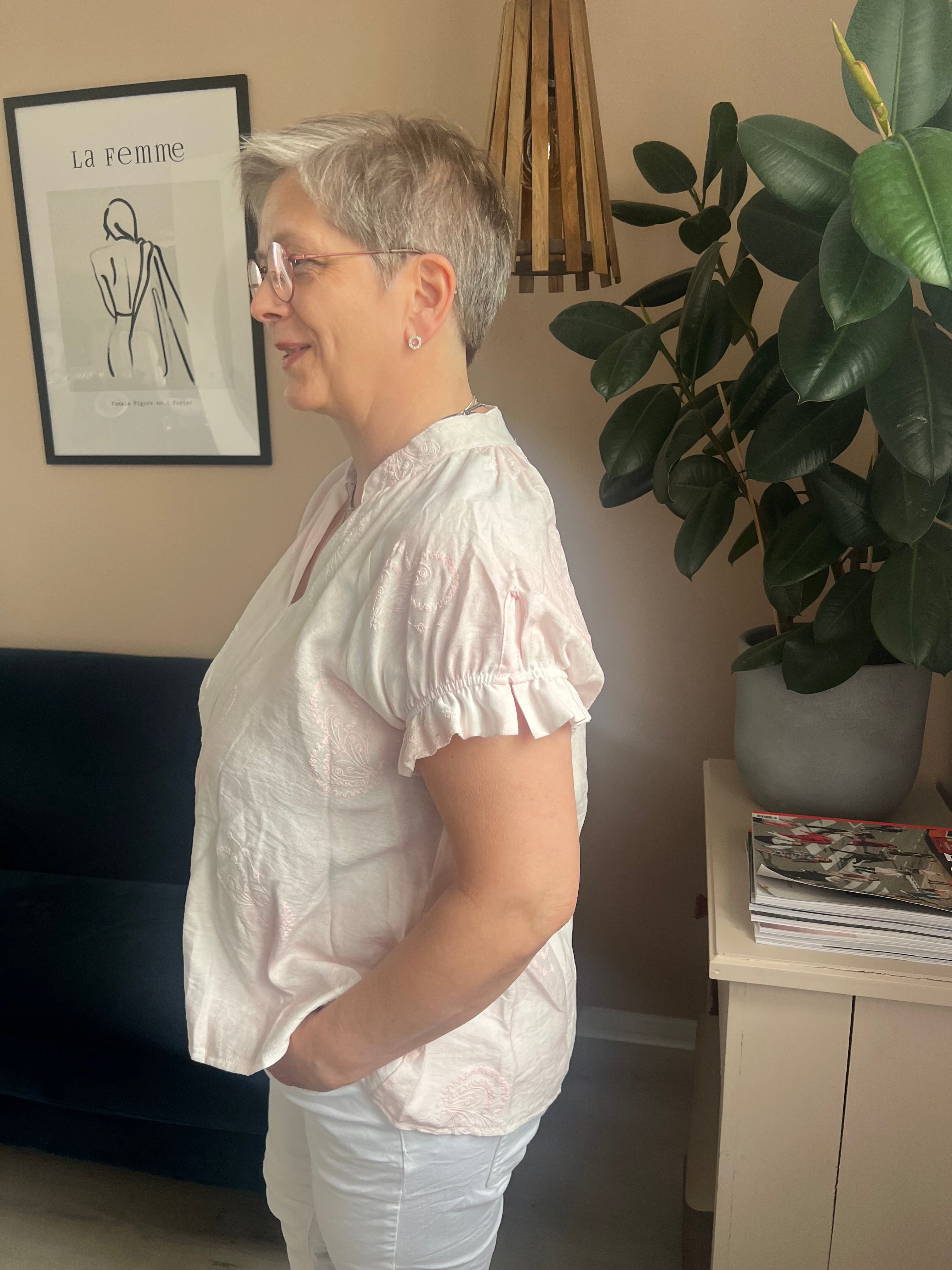 HOFFMANN V-NECK S/S BLOUSE
