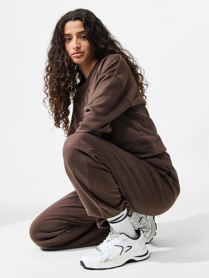PIECES CHILLI HW STRAIGHT SWEAT PANTS - HOT FUDGE