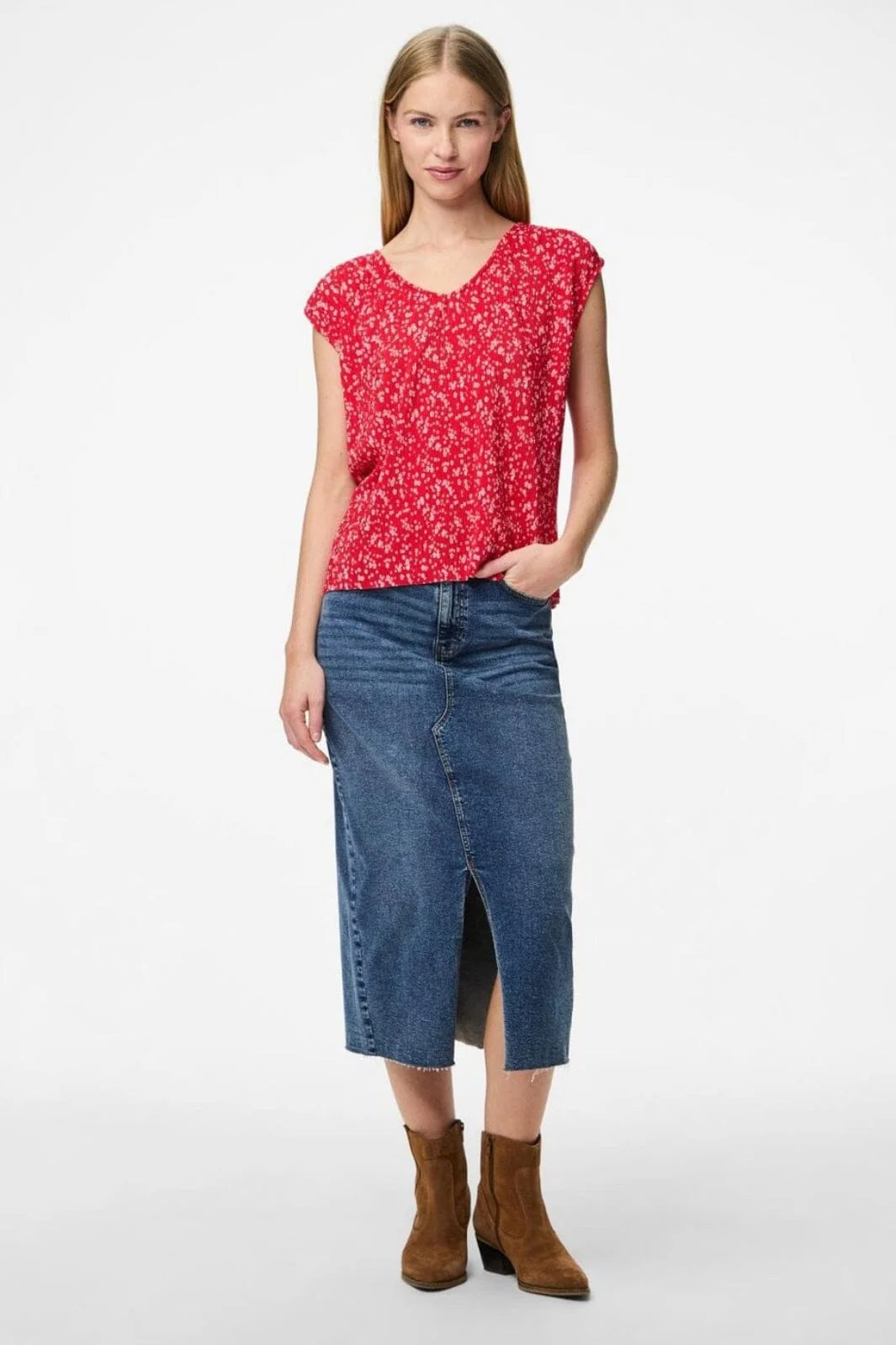 PIECES FLORA SS V-NECK TOP