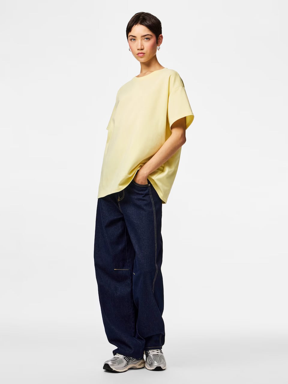 PIECES SKYLAR SS OVERSIZED TEE - FRENCH VANILLA