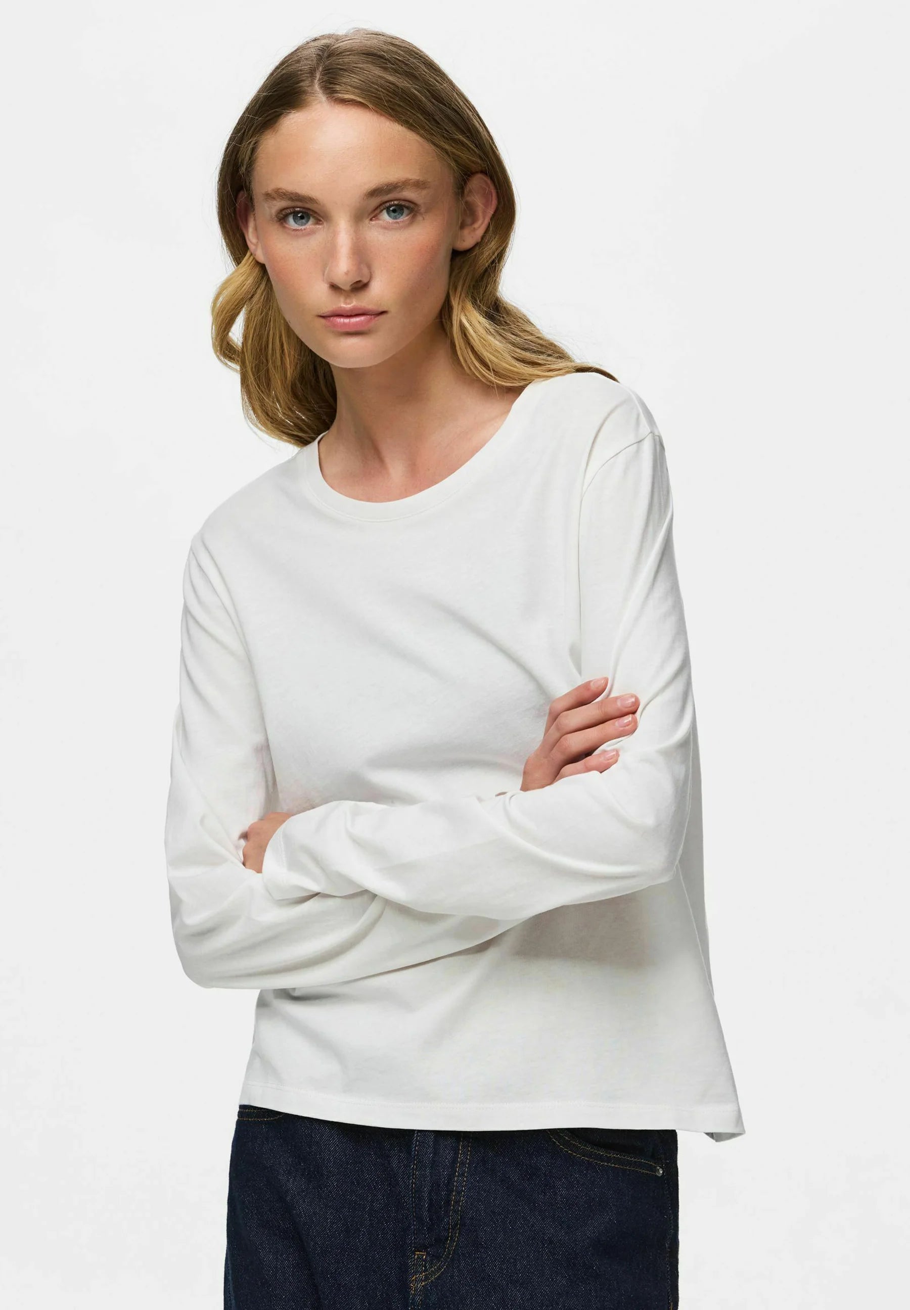 PIECES ASHLEY LS O-NECK FIT TEE