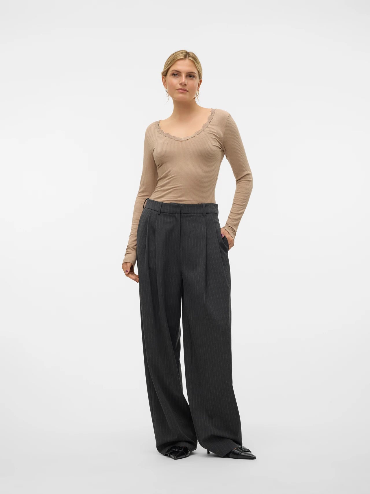 VERO MODA SILJE MW WIDE PINSTRIPE PANTS