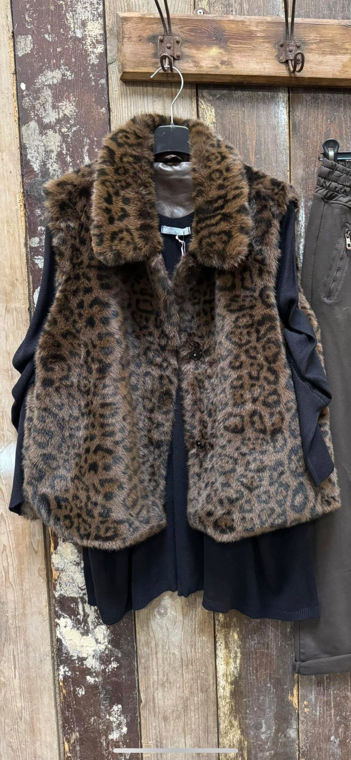 HOFFMANN FAUX FUR VEST