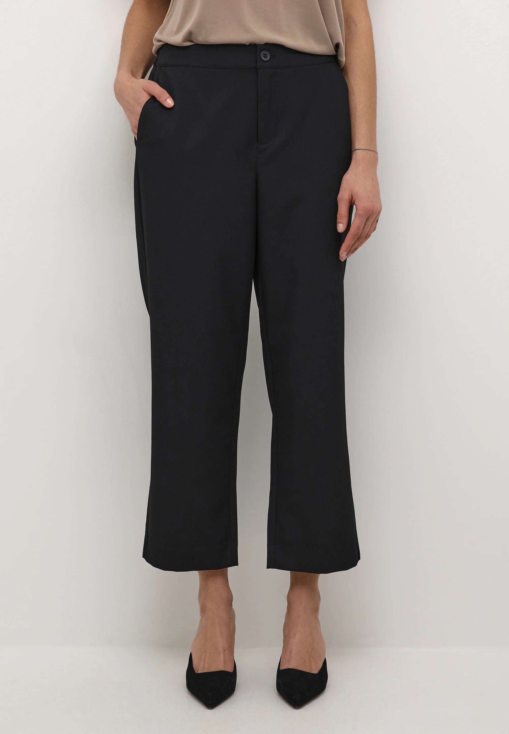 CULTURE ANIE CROPPED PANTS