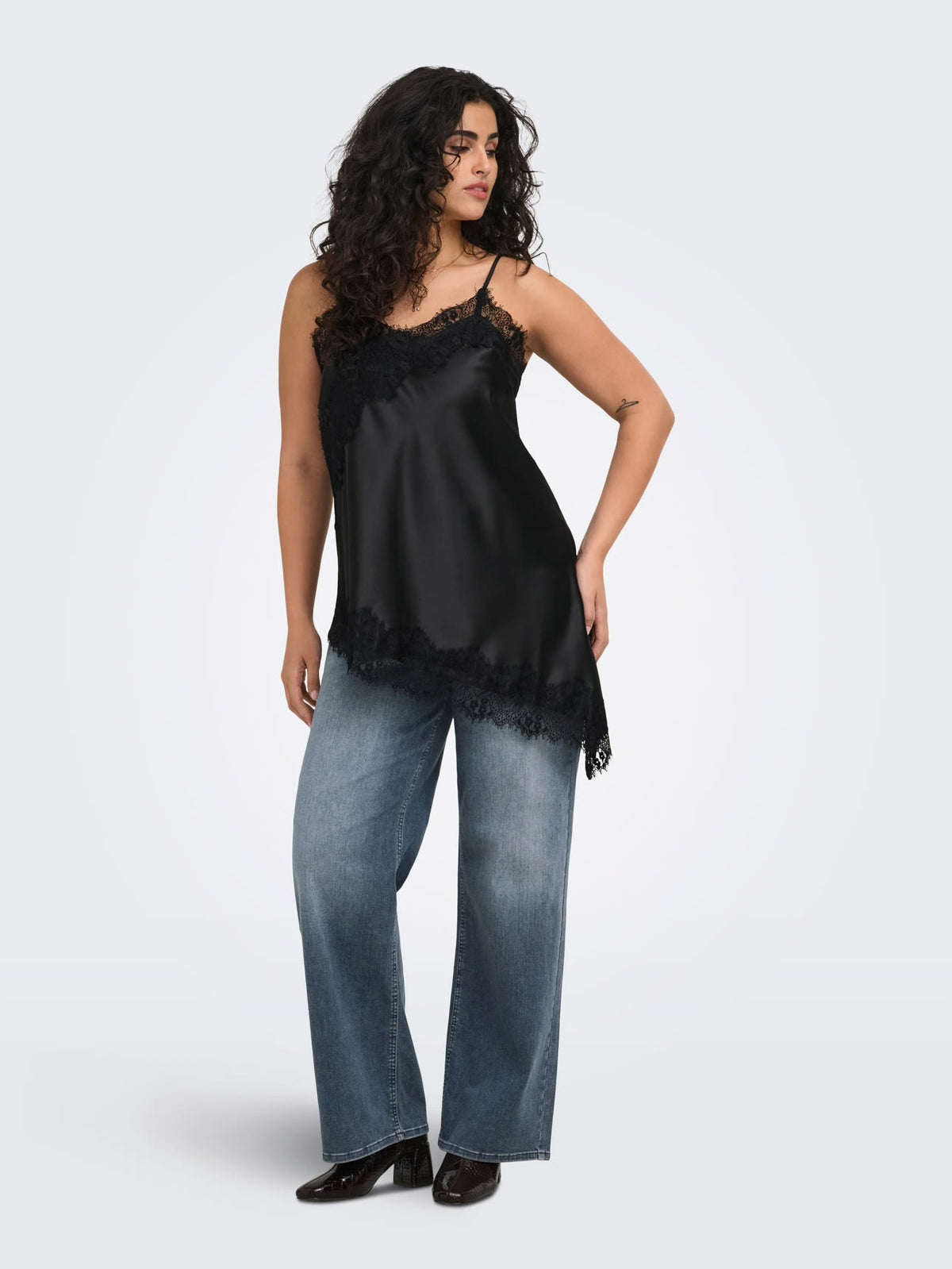 ONLY INDONA STRAP SATIN LACE TOP WVN