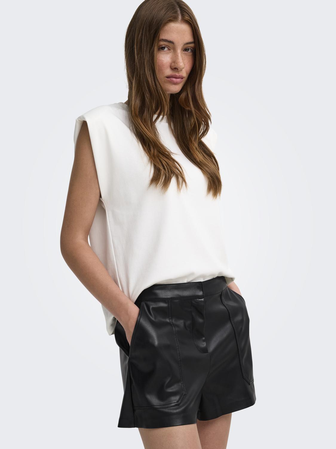 ONLY TRICIA FAUX LEATHER SHORTS