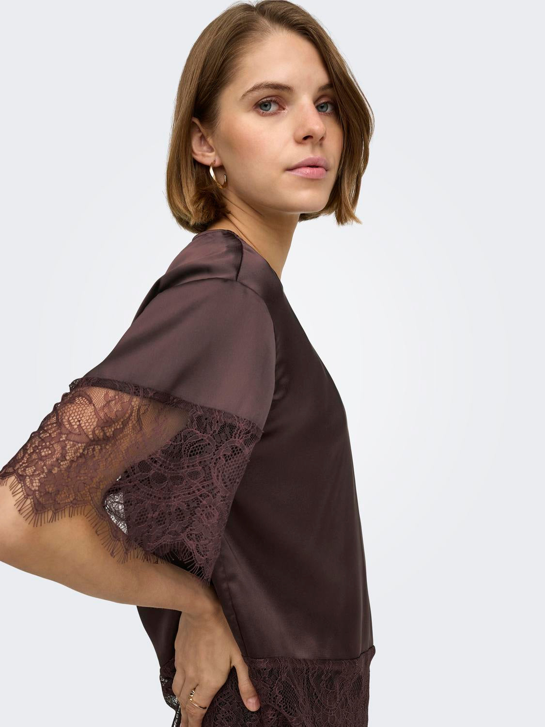 ONLY INDONA 2/4 SATIN LACE TOP WVN
