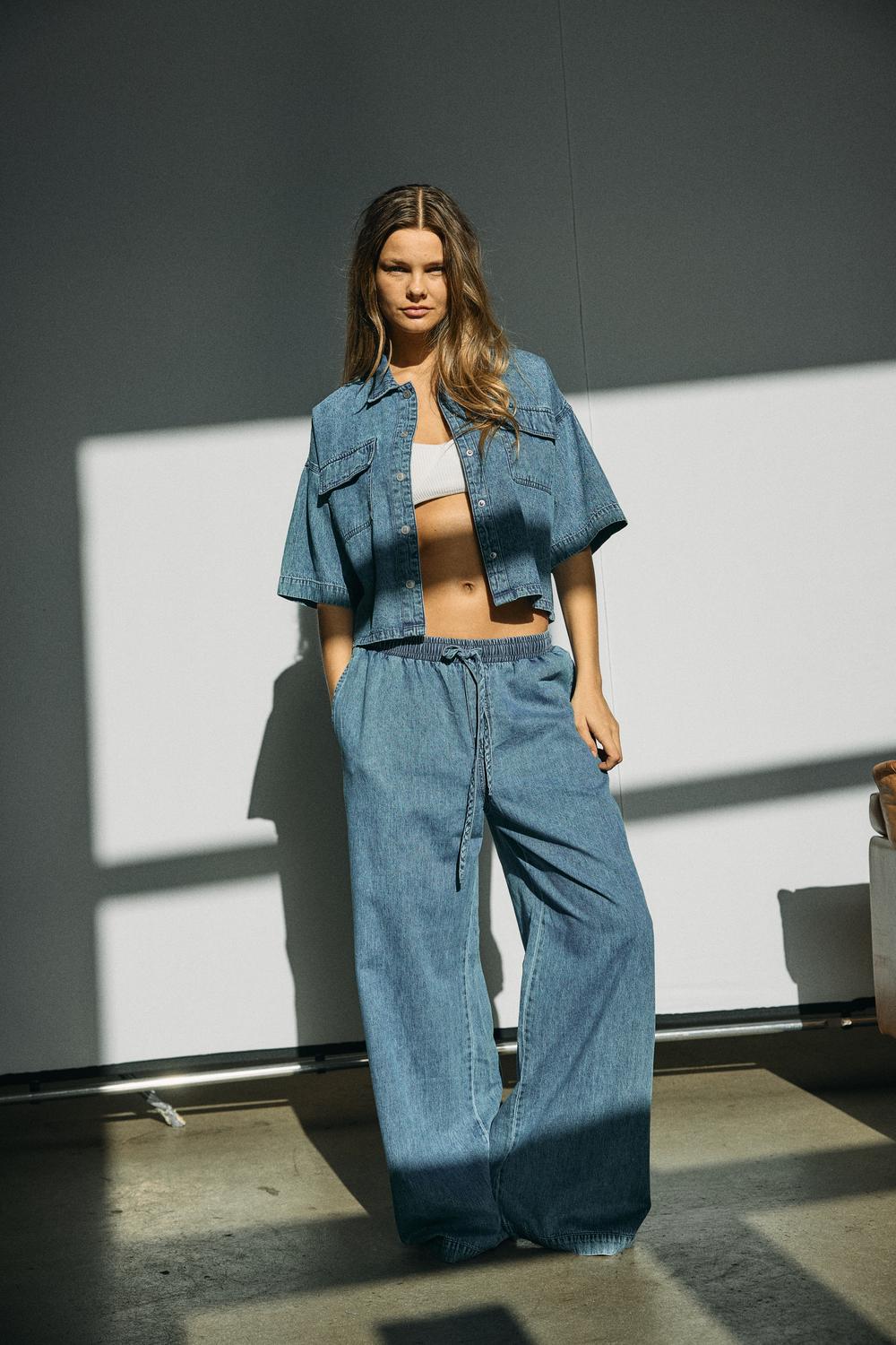 NOISY MAY ENZA S/S REG CROP SHIRT