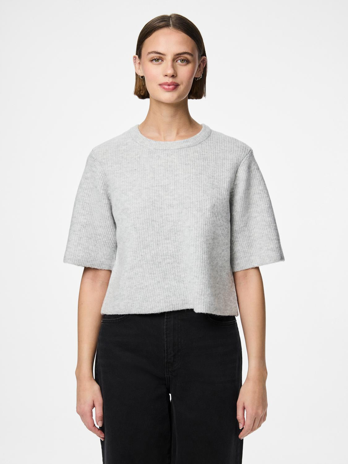 PIECES SILLY SS O-NECK KNIT - LIGHT GREY